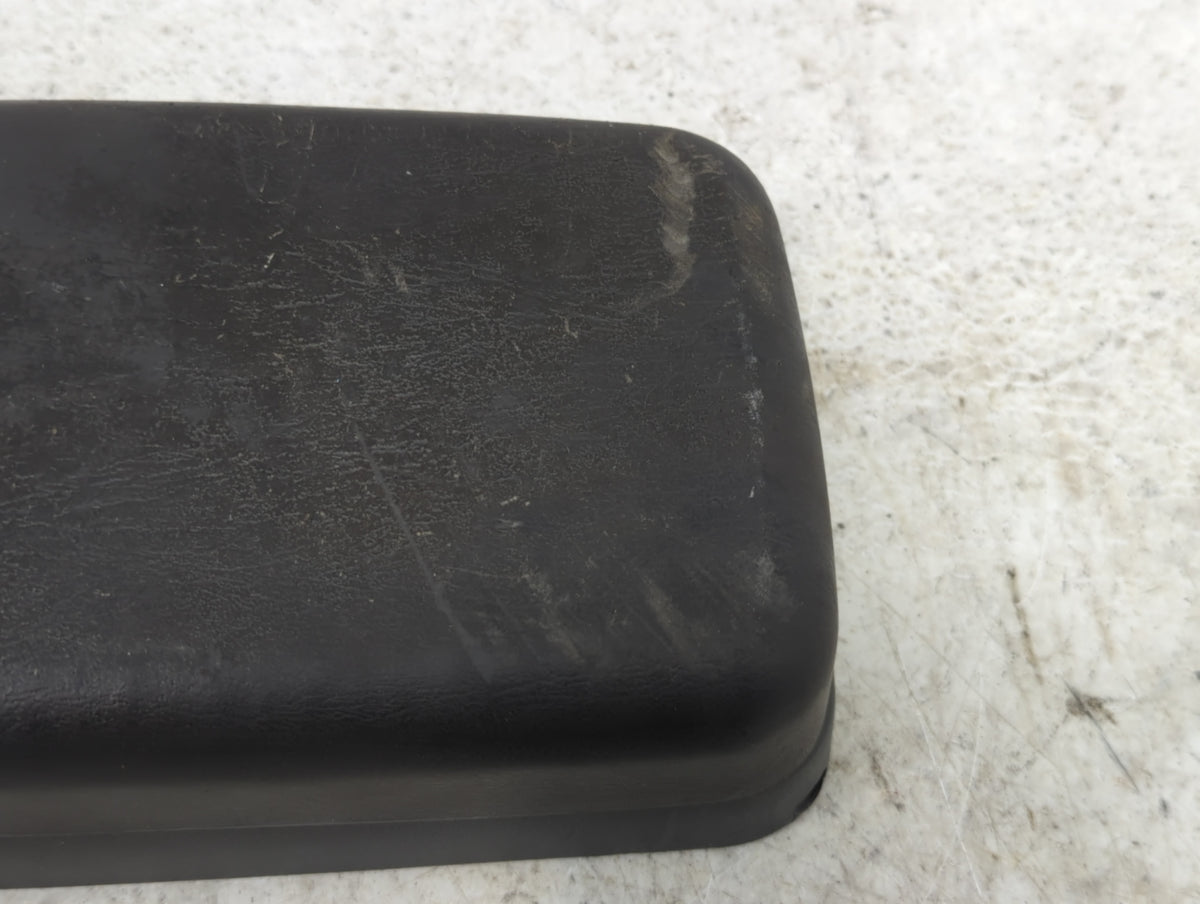 2000-2004 Jeep Grand Cherokee Center Console Armrest Cover Lid Fits Fits 2000 2001 2002 2003 2004 OEM Used Auto Parts - Oemu