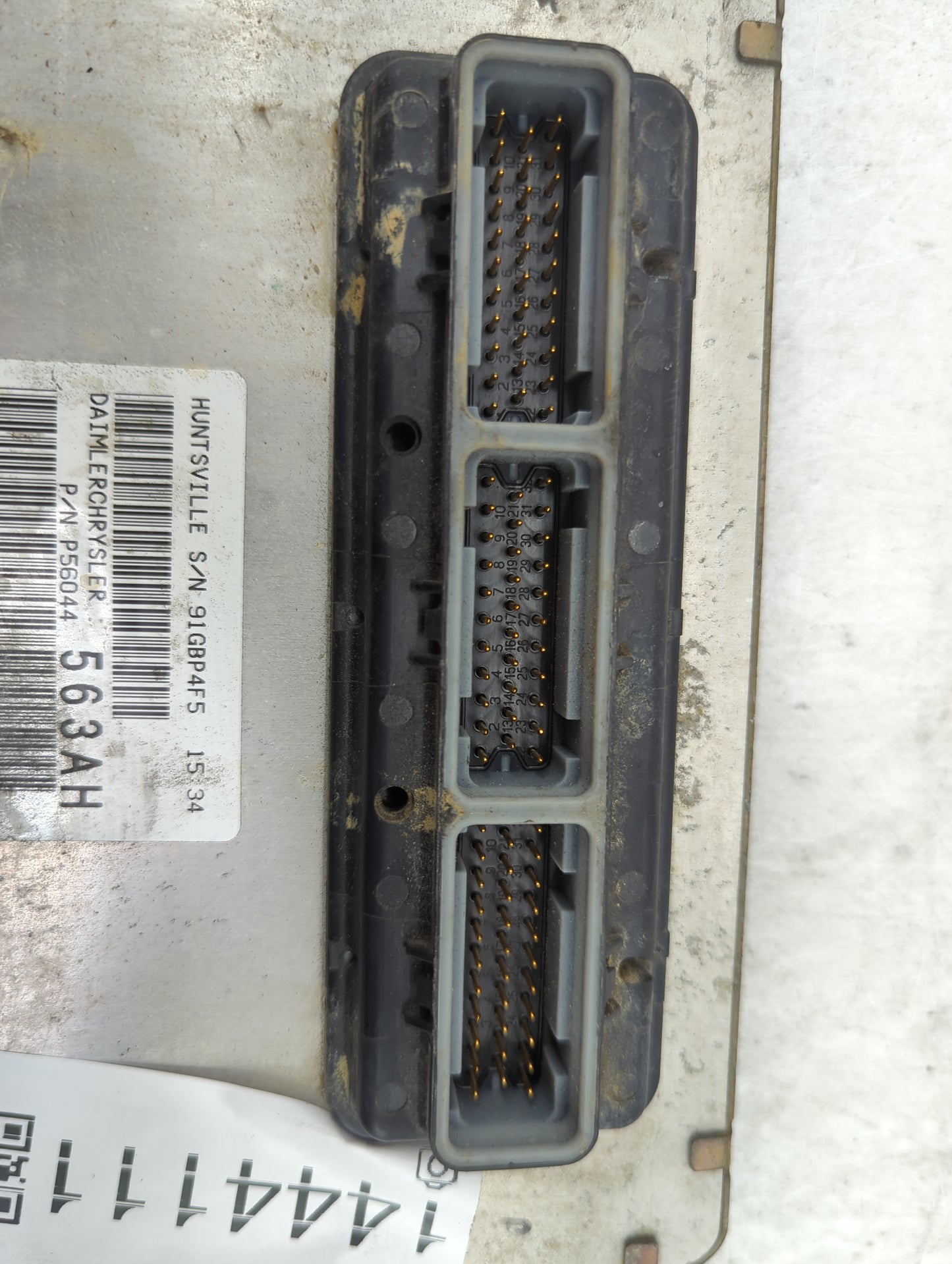 2004 Jeep Grand Cherokee PCM Engine Control Computer ECU ECM PCU OEM P/N:P56044563AH Fits OEM Used Auto Parts - Oemusedautop