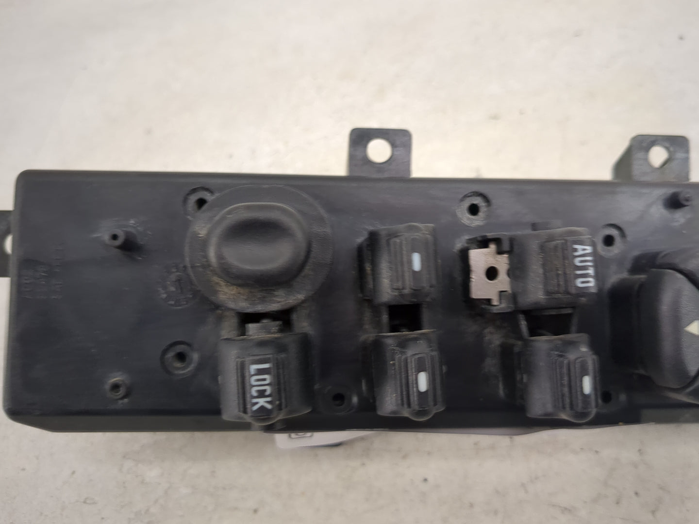 1999-2004 Jeep Grand Cherokee Master Power Window Switch Replacement Driver Side Left P/N:5HB61DX9AA Fits OEM Used Auto Part