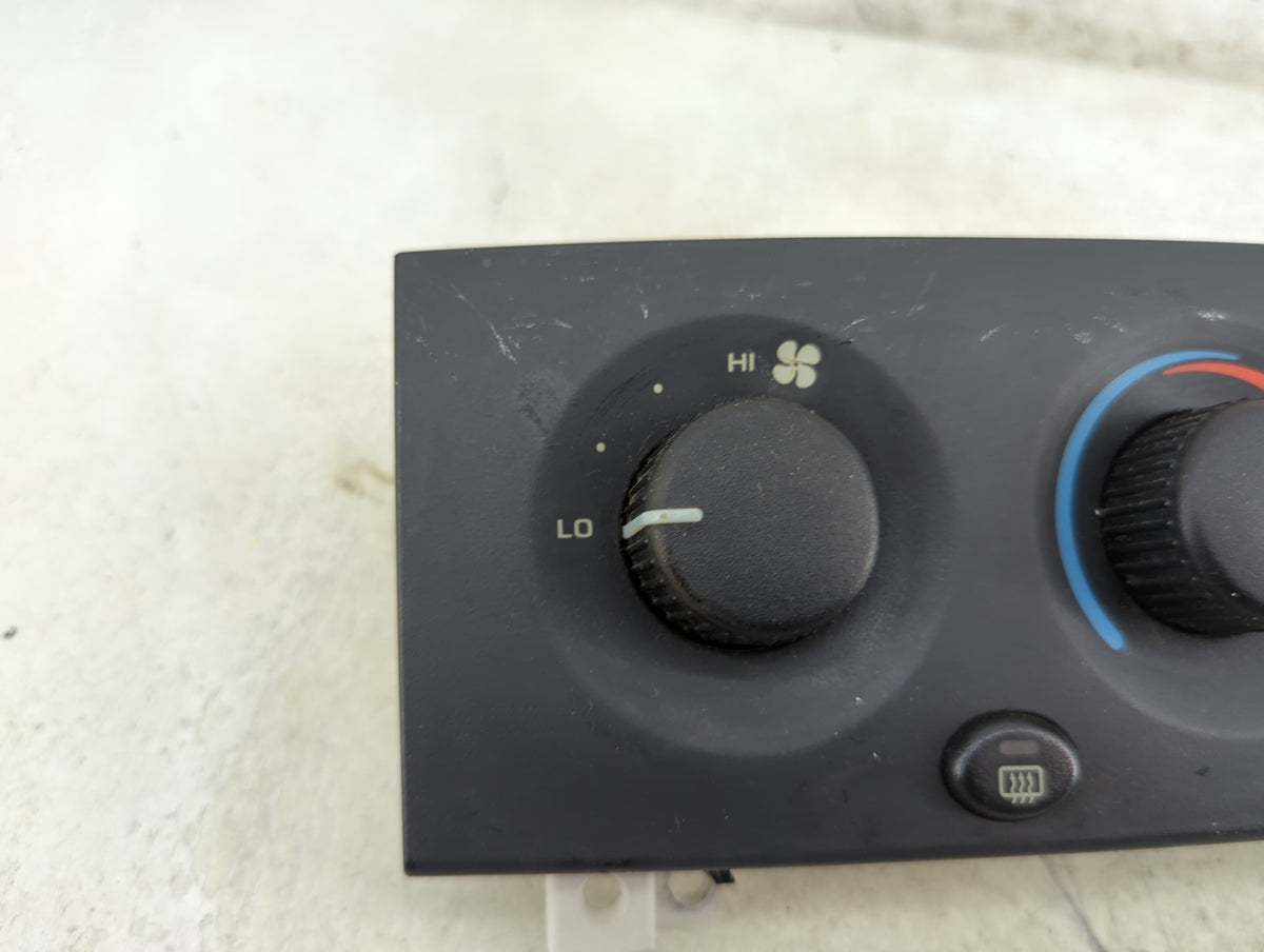 1999-2004 Jeep Grand Cherokee Climate Control Module Temperature AC/Heater Replacement P/N:P55115904AC 12222820 Fits OEM Use
