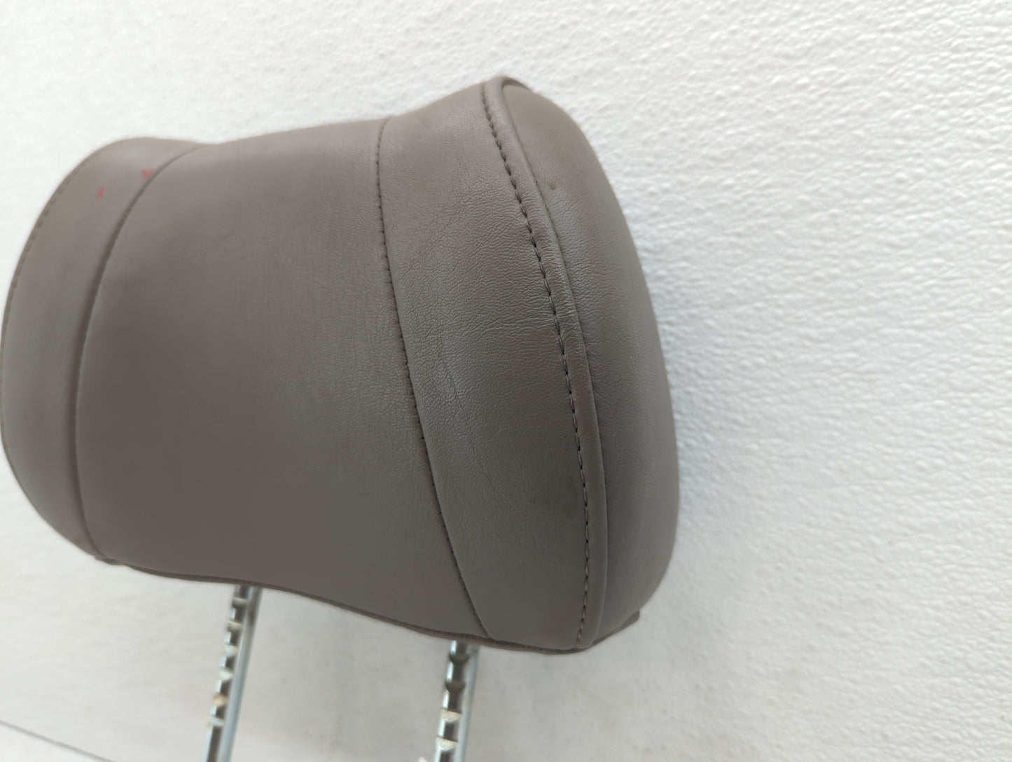 2004 Jeep Grand Cherokee Headrest Head Rest Front Driver Passenger Seat - Oemusedautoparts1.com