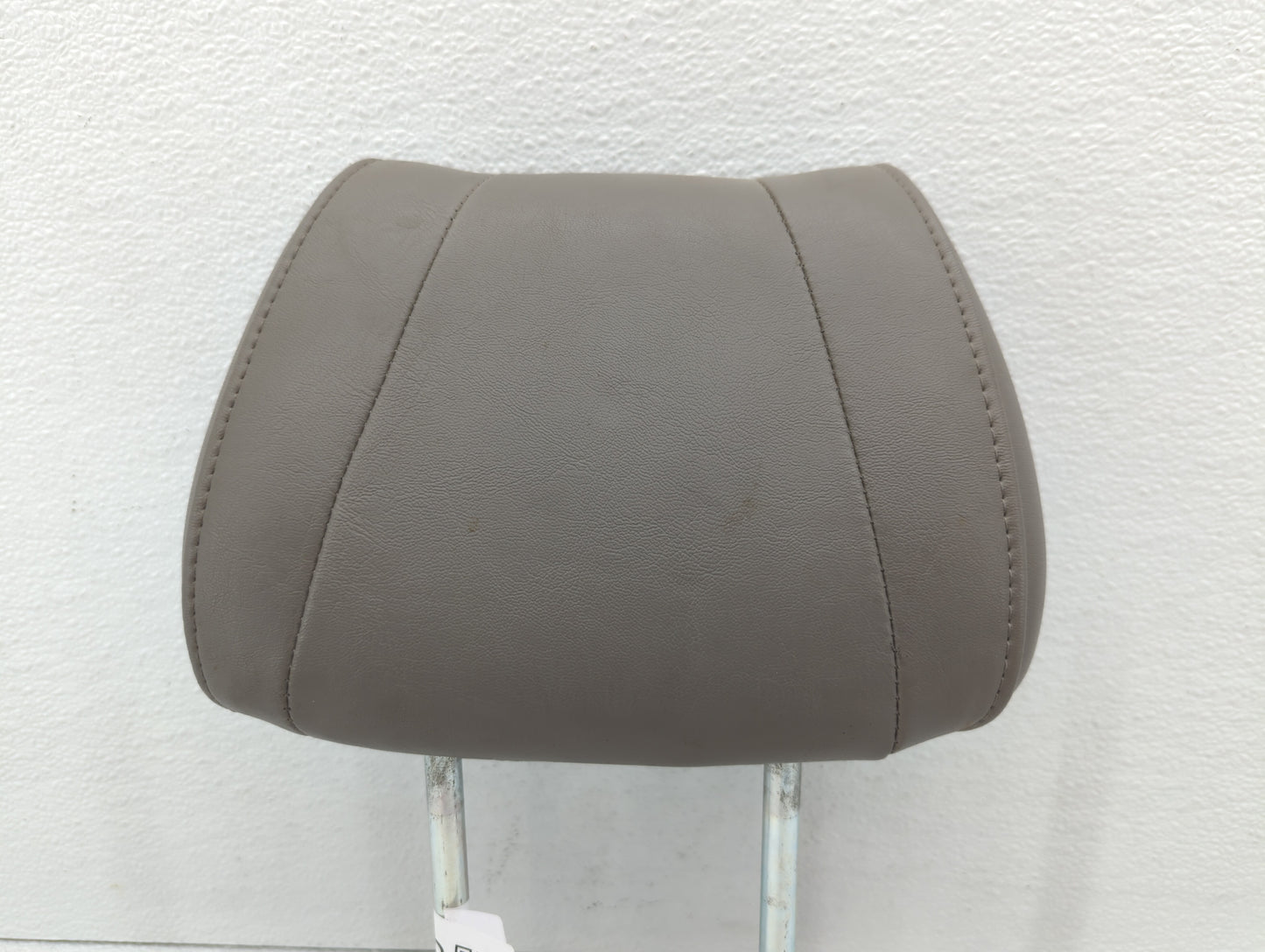 2004 Jeep Grand Cherokee Headrest Head Rest Front Driver Passenger Seat - Oemusedautoparts1.com