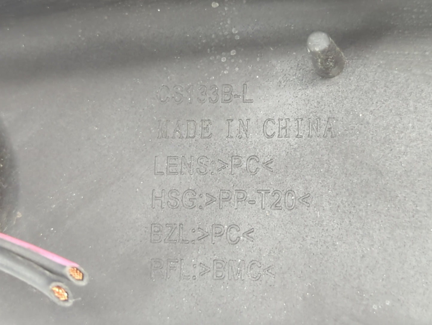 2002-2004 Jeep Grand Cherokee Driver Left Oem Head Light Headlight Lamp - Oemusedautoparts1.com