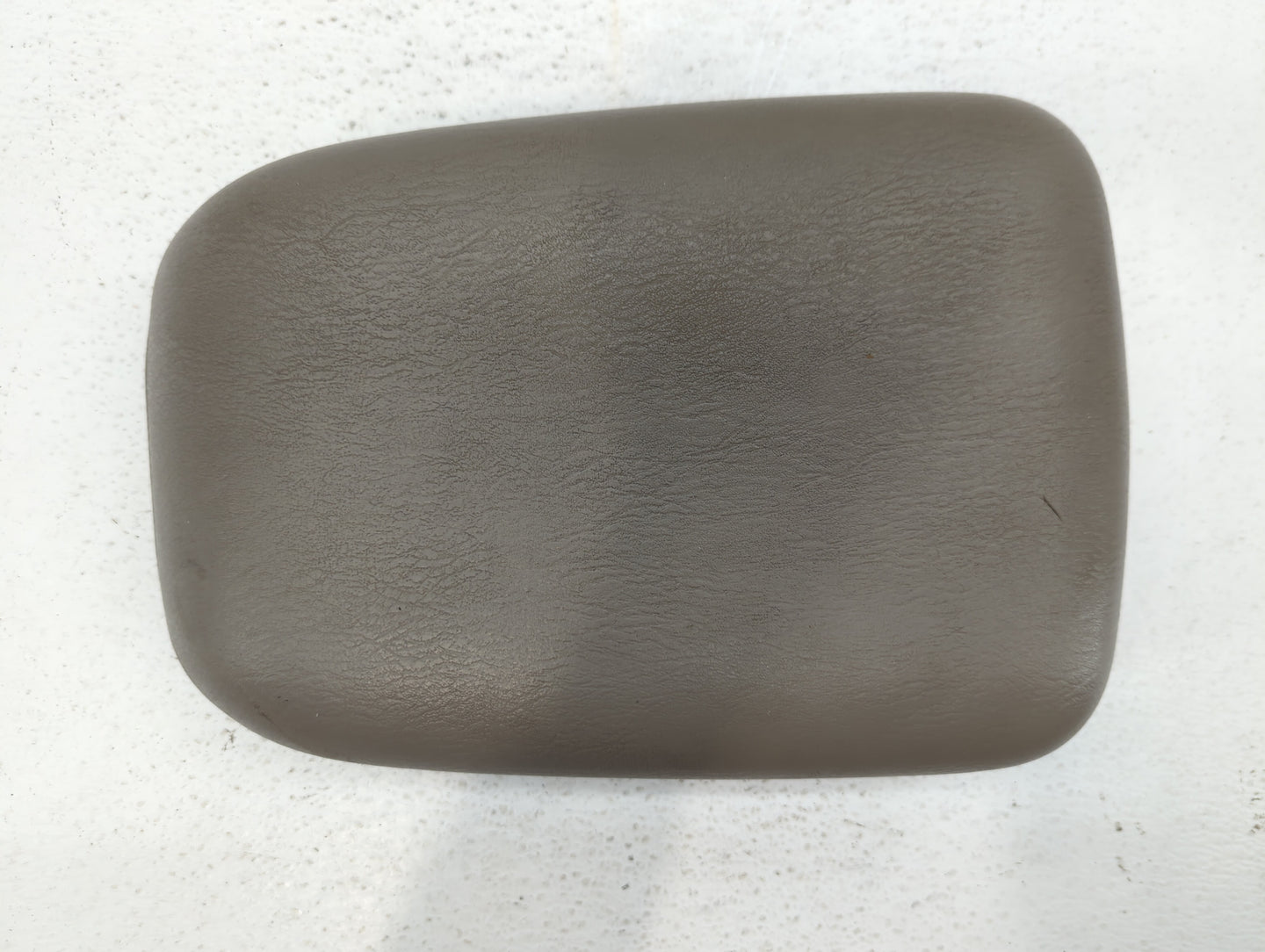 2000-2004 Jeep Grand Cherokee Center Console Armrest Cover Lid - Oemusedautoparts1.com