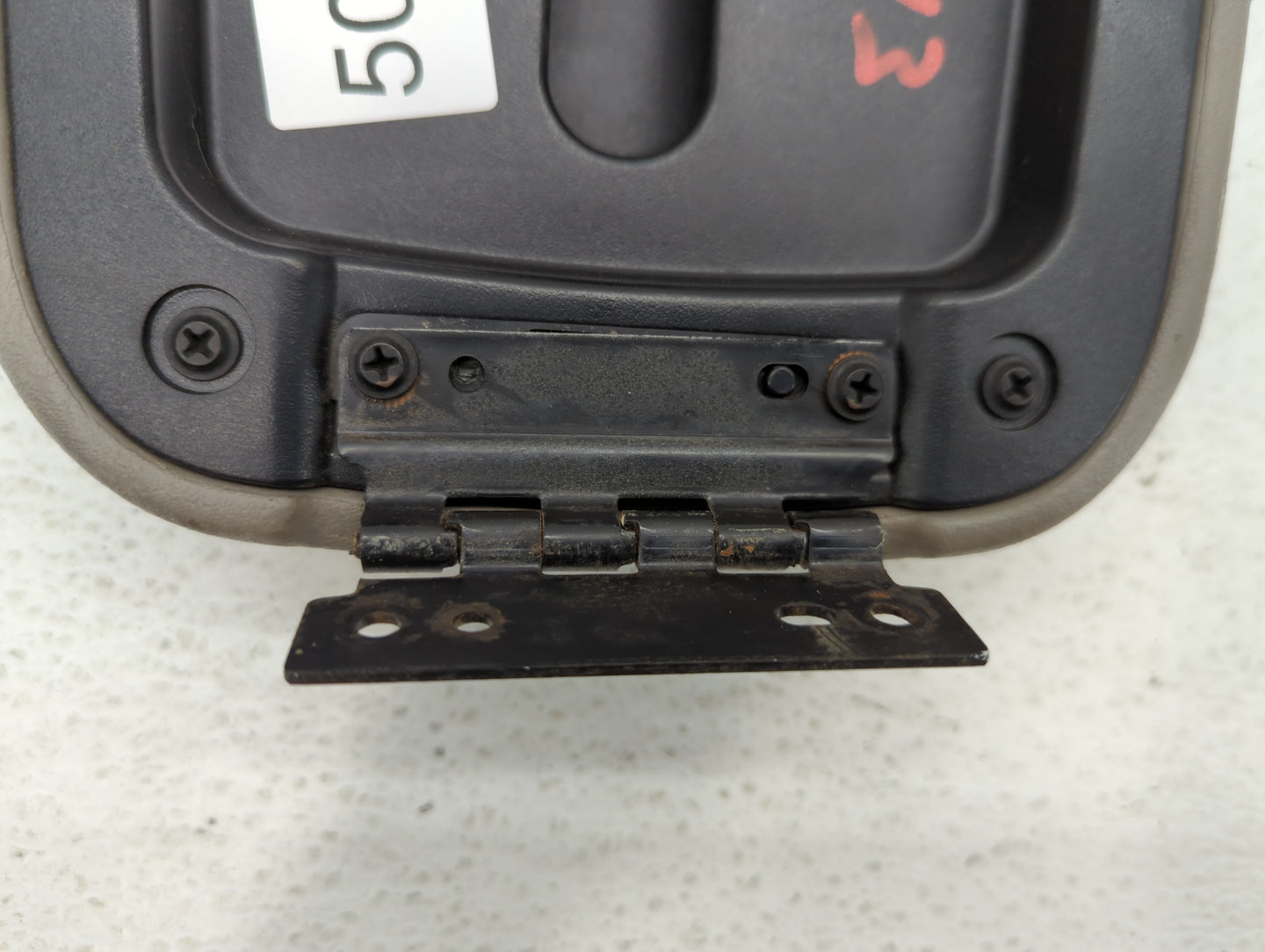2000-2004 Jeep Grand Cherokee Center Console Armrest Cover Lid - Oemusedautoparts1.com