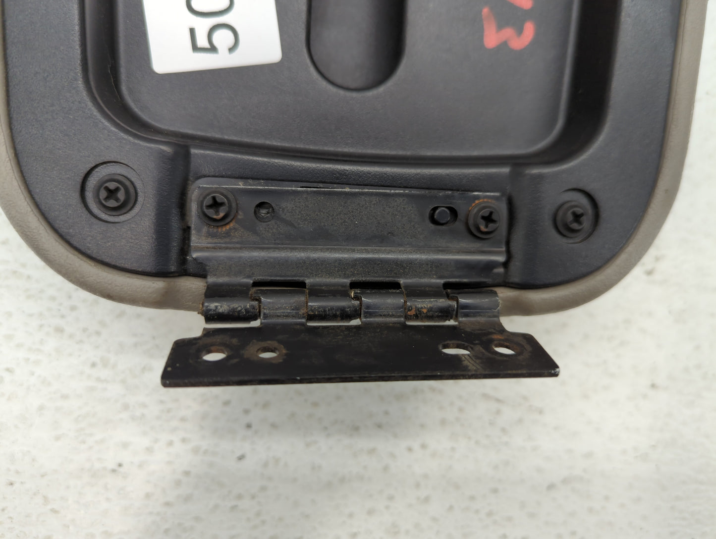 2000-2004 Jeep Grand Cherokee Center Console Armrest Cover Lid - Oemusedautoparts1.com