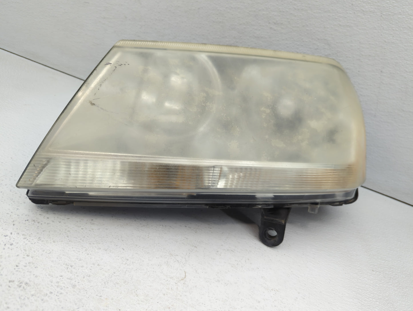 2002-2004 Jeep Grand Cherokee Driver Left Oem Head Light Headlight Lamp - Oemusedautoparts1.com