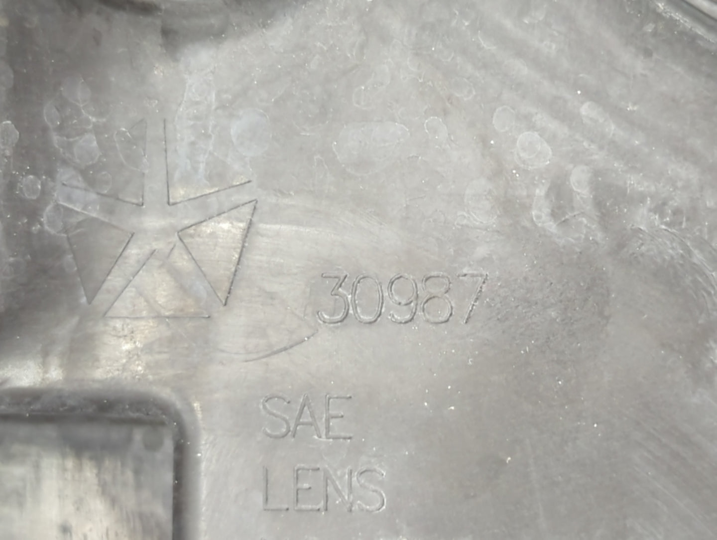 2002-2004 Jeep Grand Cherokee Driver Left Oem Head Light Headlight Lamp - Oemusedautoparts1.com