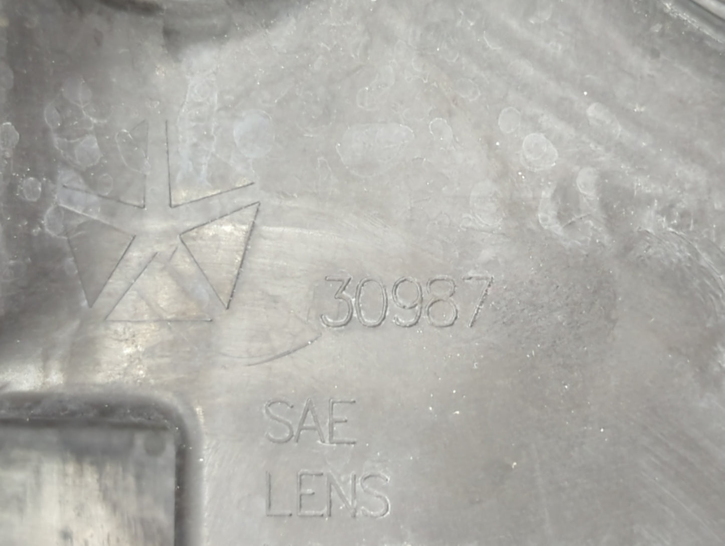 2002-2004 Jeep Grand Cherokee Driver Left Oem Head Light Headlight Lamp - Oemusedautoparts1.com