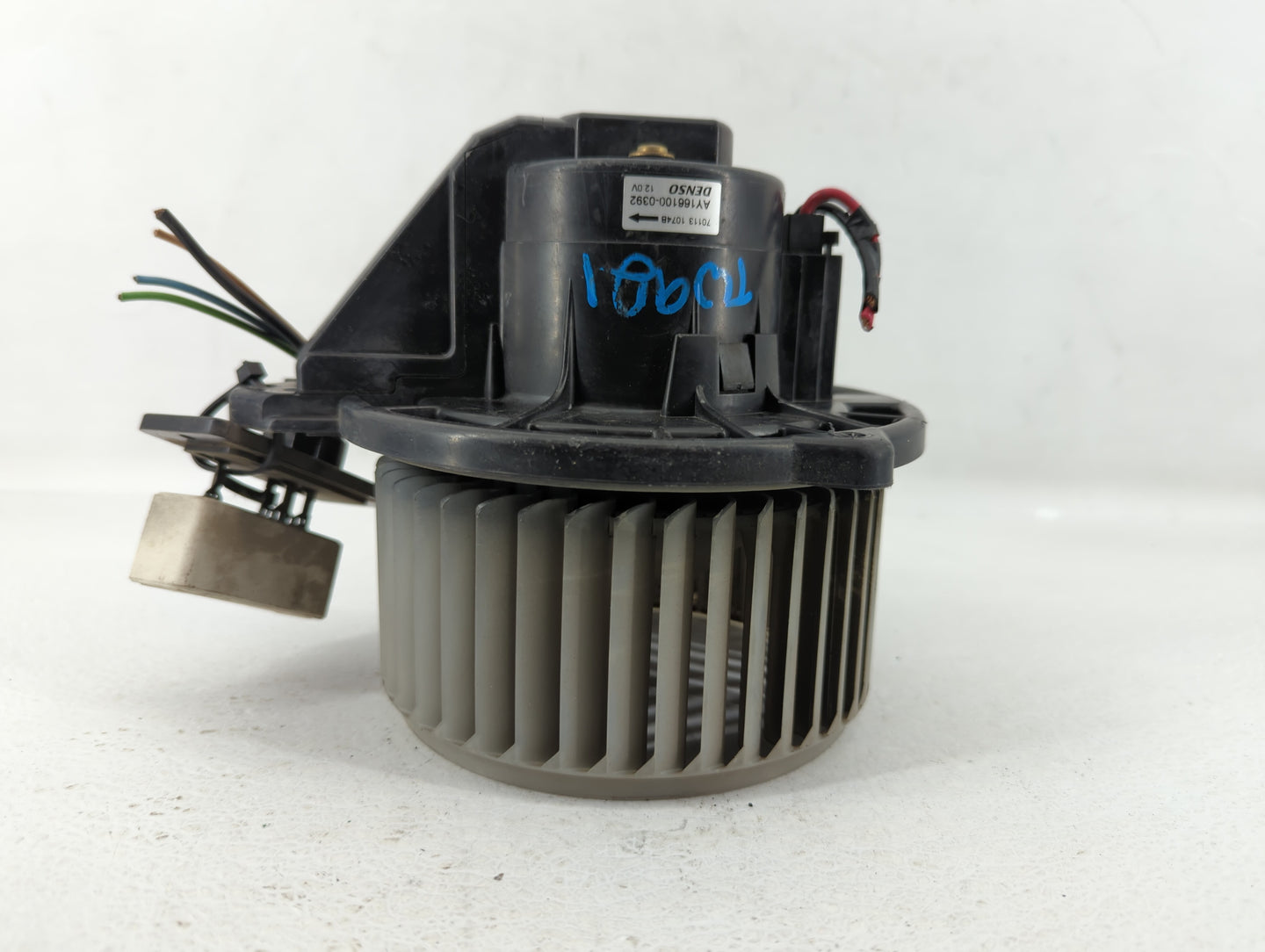 2003-2004 Jeep Grand Cherokee Rear Heater AC Blower Motor P/N:AY166100-0392 70113 1074B Fits Fits 2003 2004 OEM Used Auto Pa