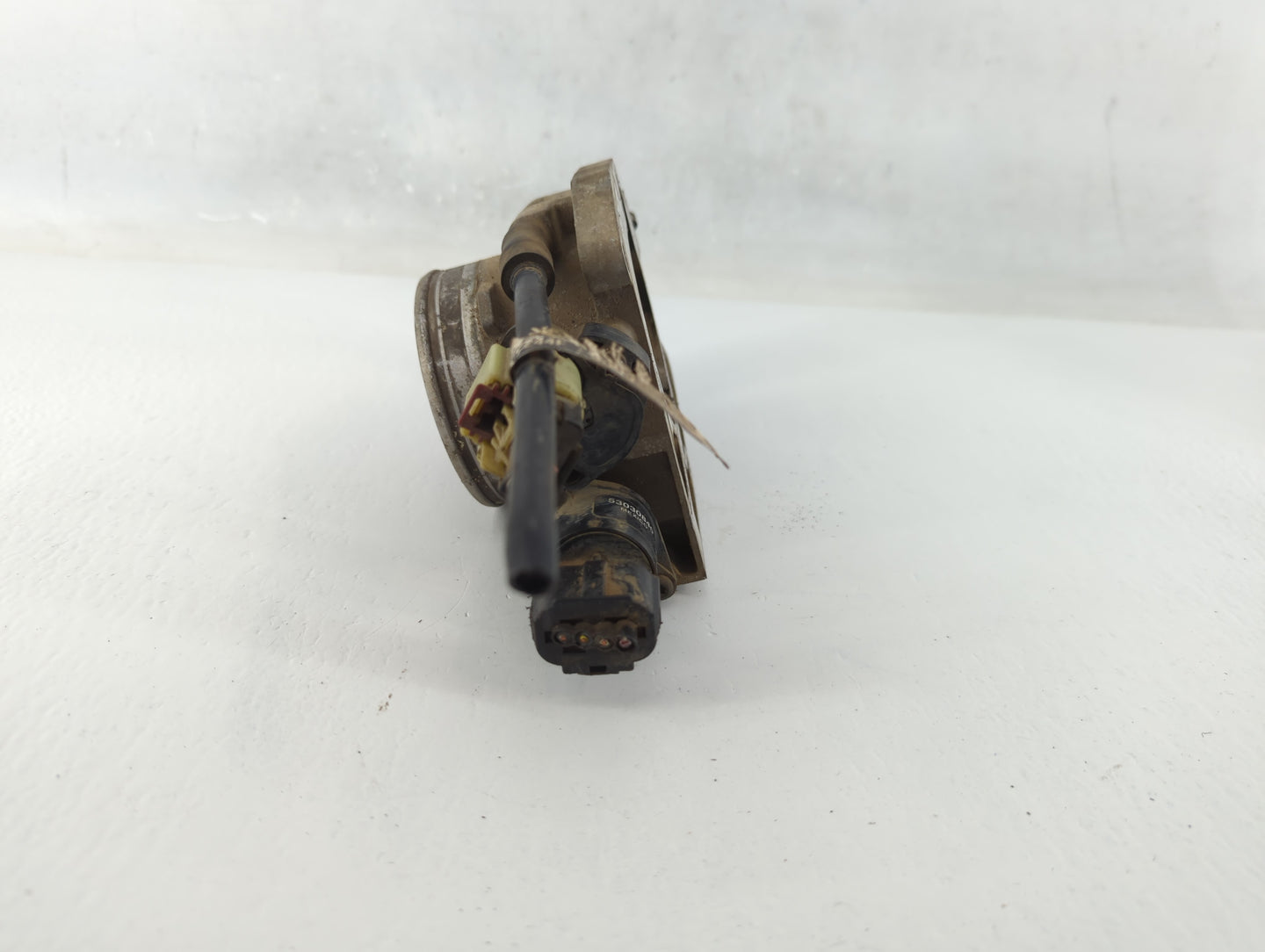 2001-2004 Jeep Grand Cherokee Throttle Body P/N:53030840 Fits Fits 2001 2002 2003 2004 OEM Used Auto Parts - Oemusedautopart