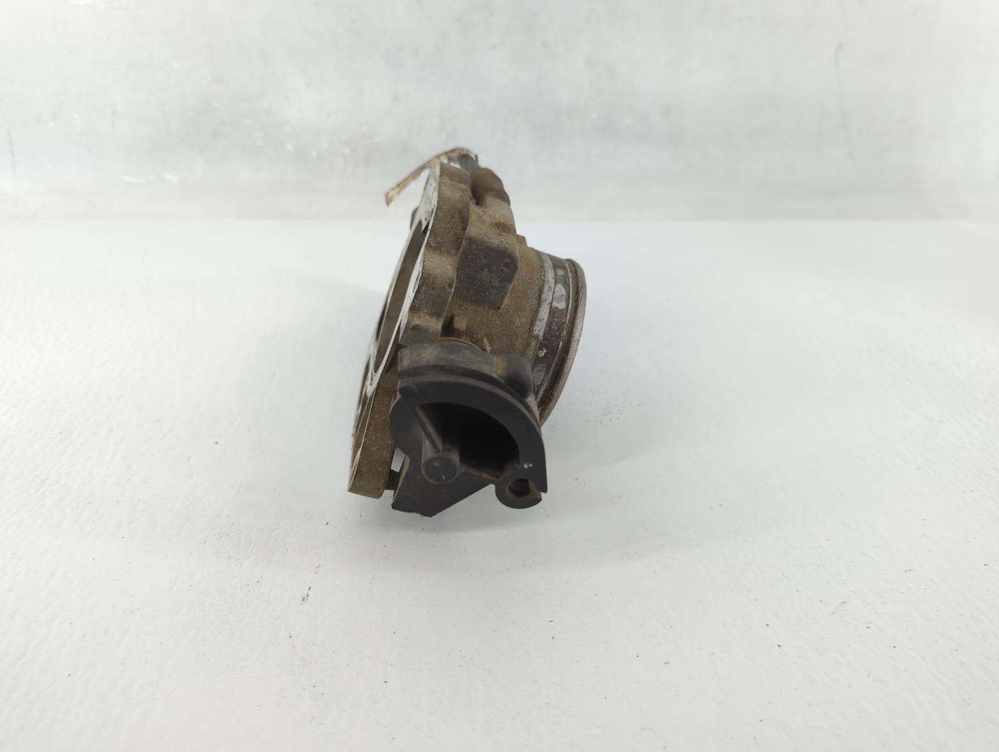 2001-2004 Jeep Grand Cherokee Throttle Body P/N:53030840 Fits Fits 2001 2002 2003 2004 OEM Used Auto Parts - Oemusedautopart