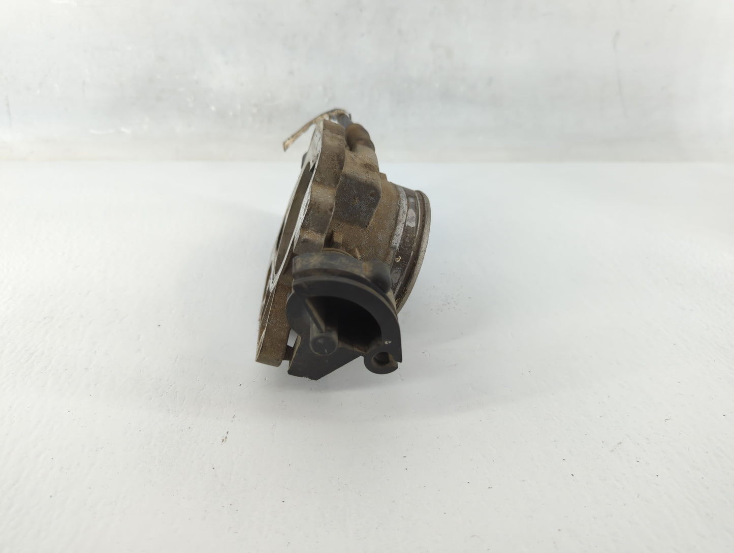2001-2004 Jeep Grand Cherokee Throttle Body P/N:53030840 Fits Fits 2001 2002 2003 2004 OEM Used Auto Parts - Oemusedautopart