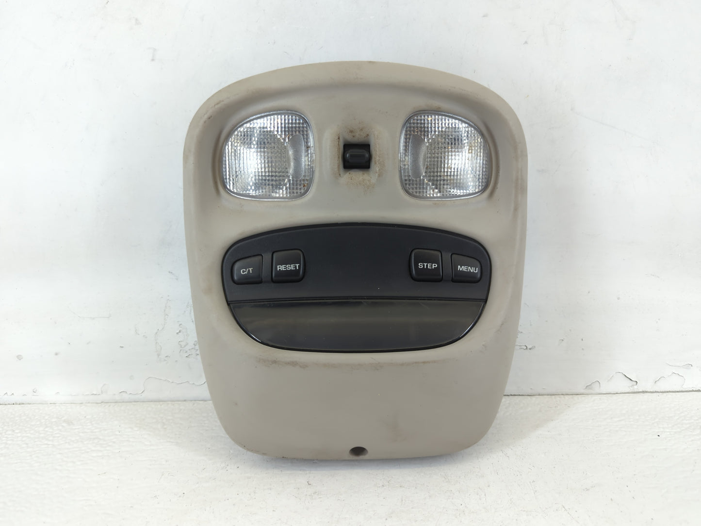 2004 Jeep Grand Cherokee Overhead Roof Console - Oemusedautoparts1.com