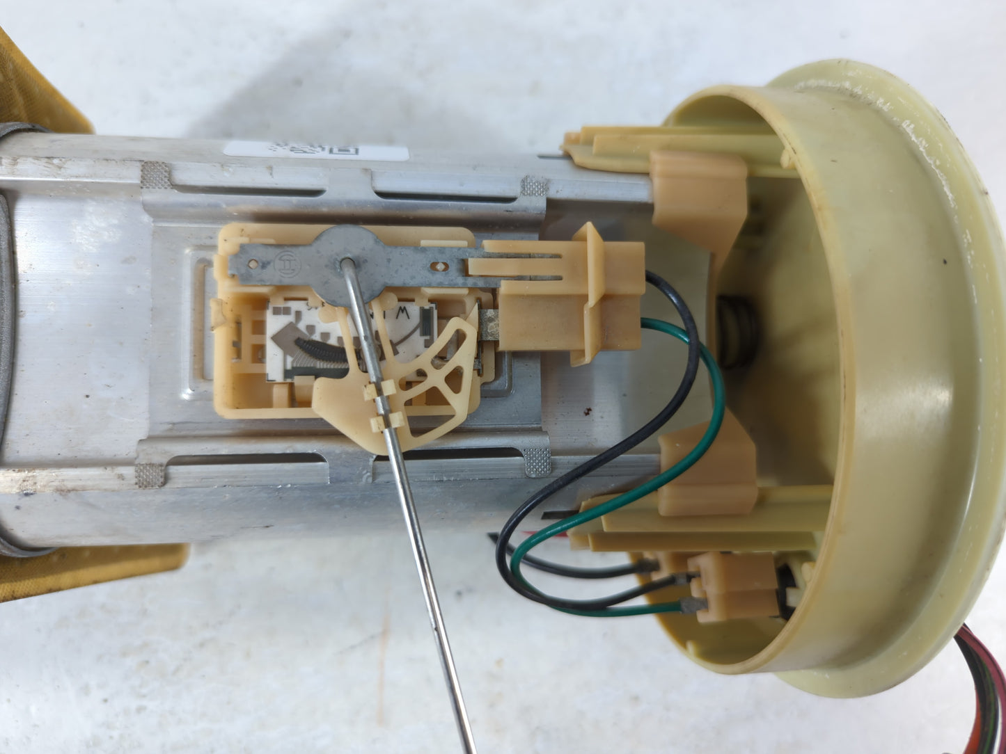 2003-2004 Jeep Grand Cherokee Electrical Gas Fuel Pump Assembly - Oemusedautoparts1.com