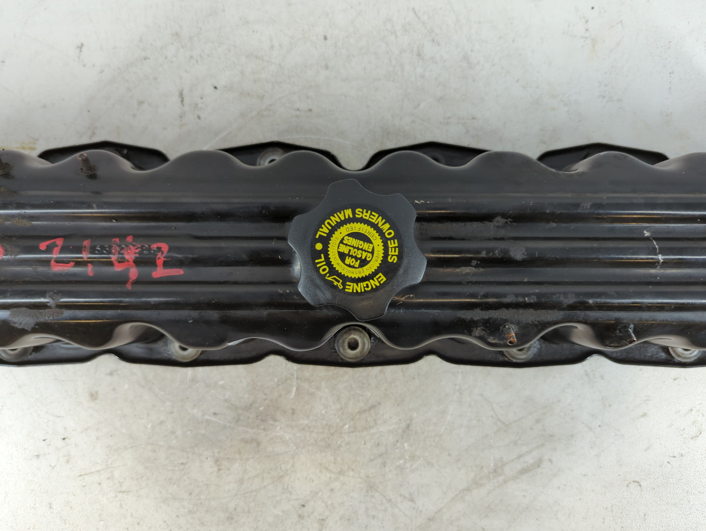 2004 Jeep Grand Cherokee Driver Left Cylinder Head Valve Cover Fits OEM Used Auto Parts - Oemusedautoparts1.com