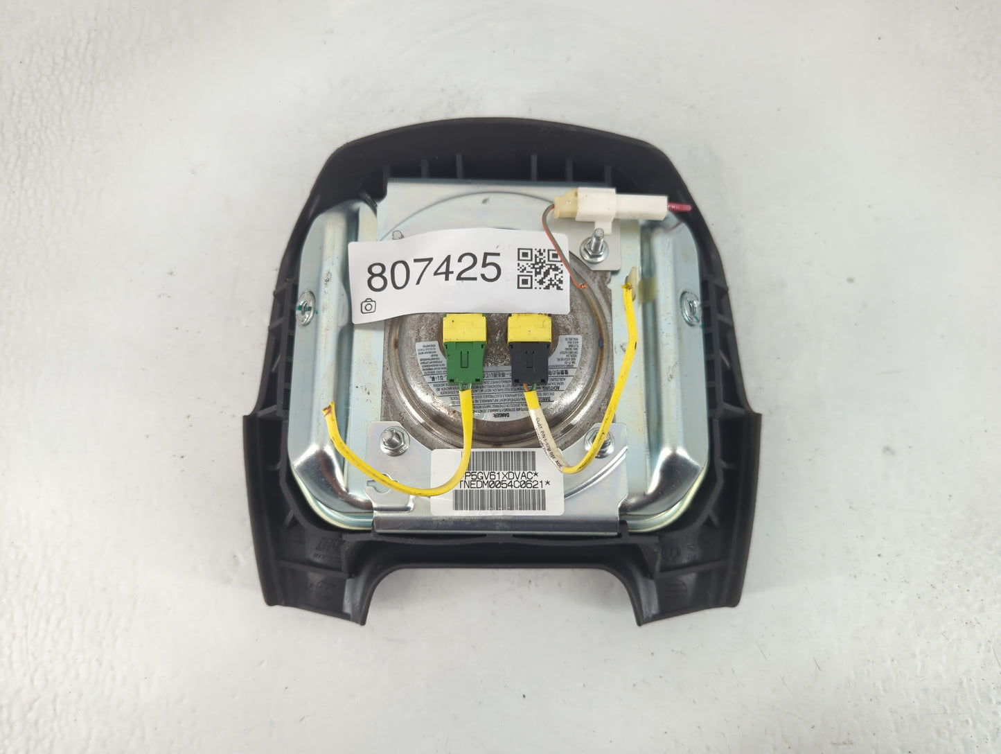 2003-2004 Jeep Grand Cherokee Air Bag Driver Left Steering Wheel Mounted - Oemusedautoparts1.com