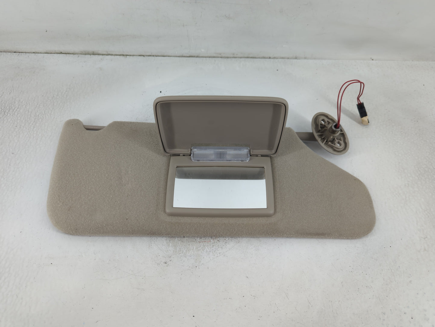 2002-2004 Jeep Grand Cherokee Sun Visor Shade Replacement Passenger Right Mirror Fits Fits 2002 2003 2004 OEM Used Auto Part