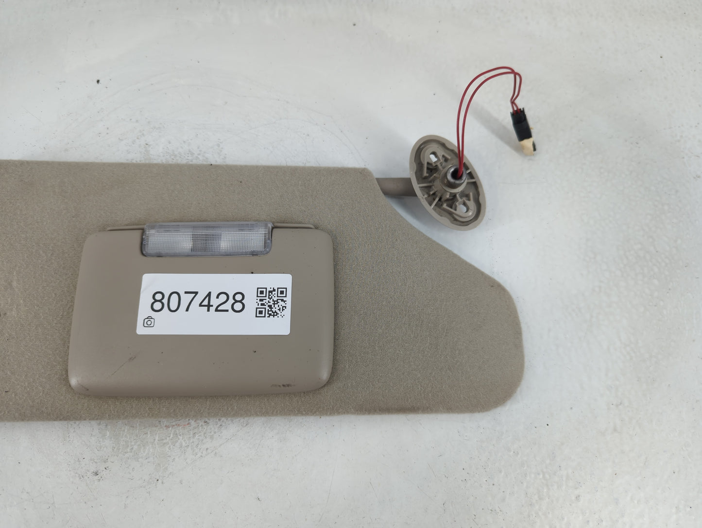 2002-2004 Jeep Grand Cherokee Sun Visor Shade Replacement Passenger Right Mirror Fits Fits 2002 2003 2004 OEM Used Auto Part