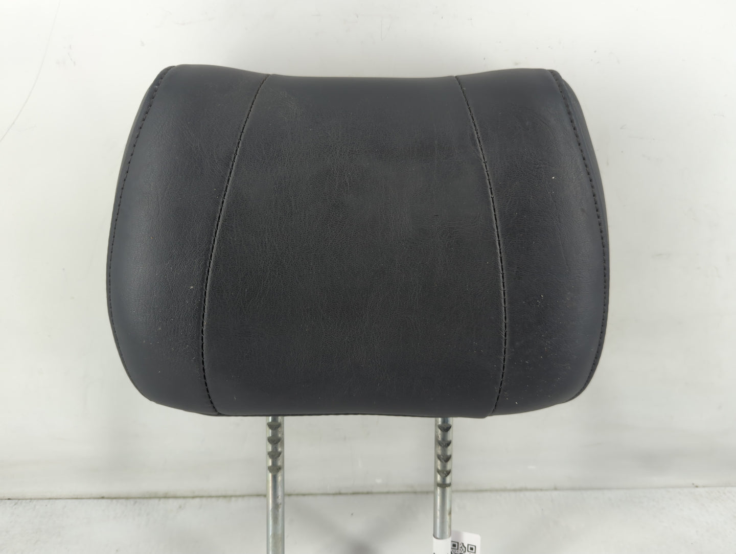 2004 Jeep Grand Cherokee Headrest Head Rest Rear Seat Fits OEM Used Auto Parts - Oemusedautoparts1.com