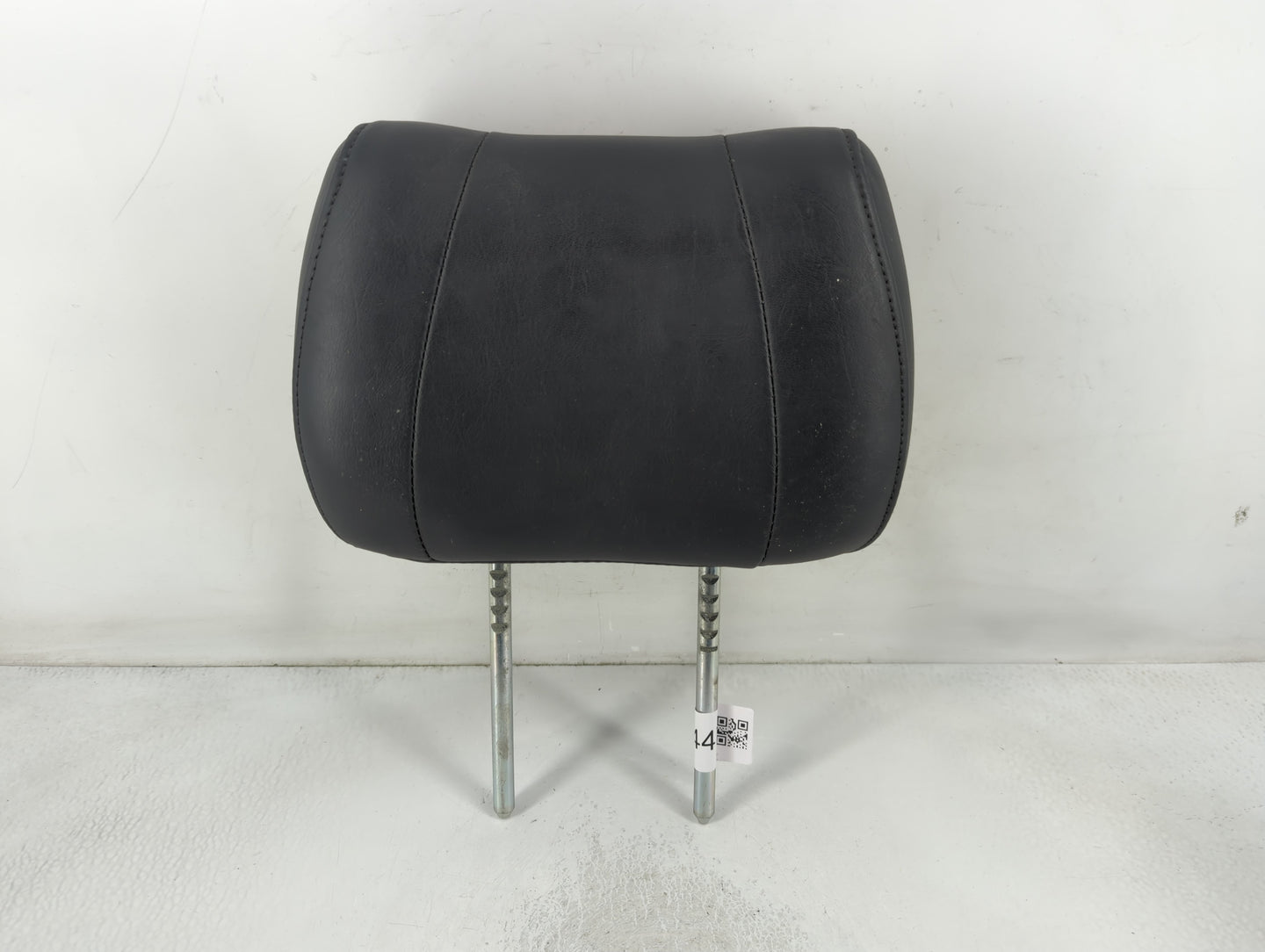 2004 Jeep Grand Cherokee Headrest Head Rest Rear Seat Fits OEM Used Auto Parts - Oemusedautoparts1.com
