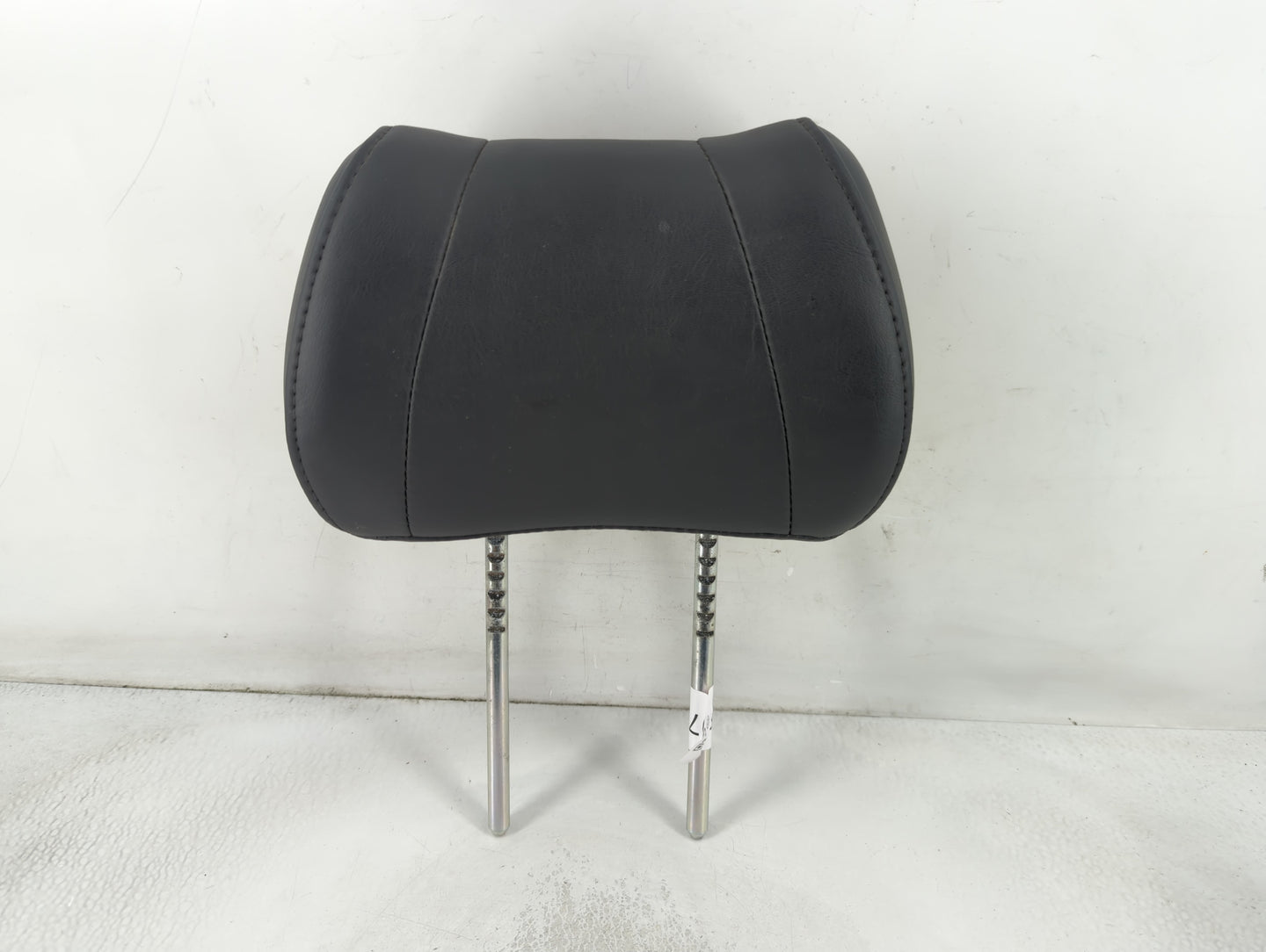 2000-2004 Jeep Grand Cherokee Headrest Head Rest Front Driver Passenger Seat Fits Fits 2000 2001 2002 2003 2004 OEM Used Aut