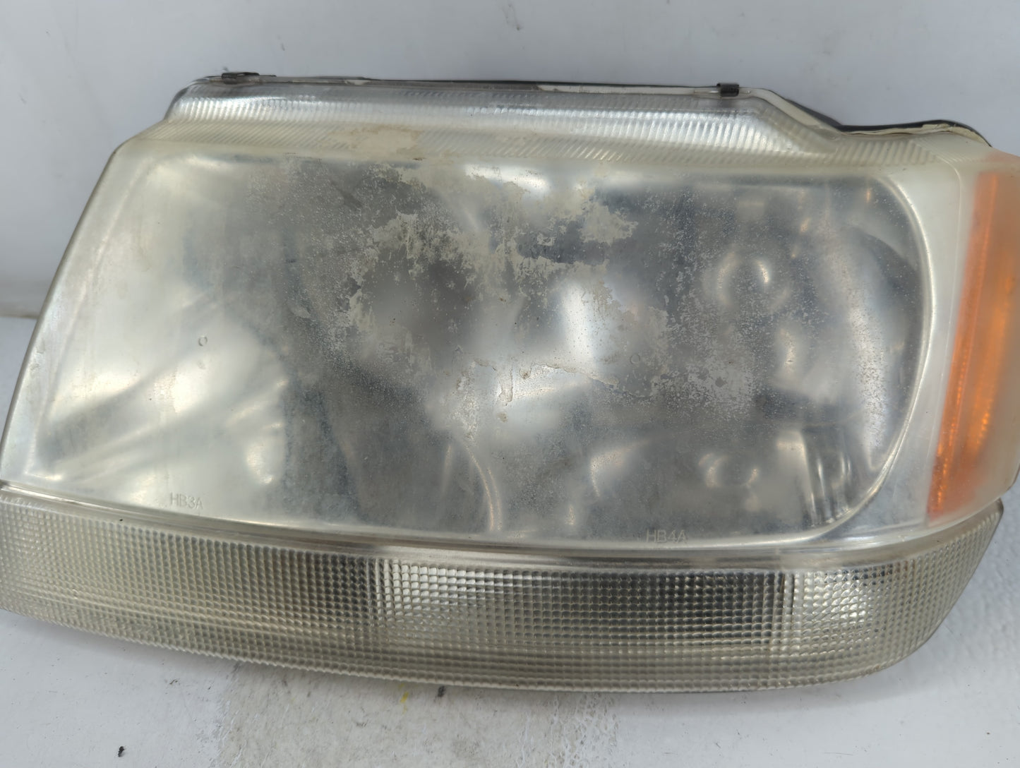 2002-2004 Jeep Grand Cherokee Driver Left Oem Head Light Headlight Lamp - Oemusedautoparts1.com