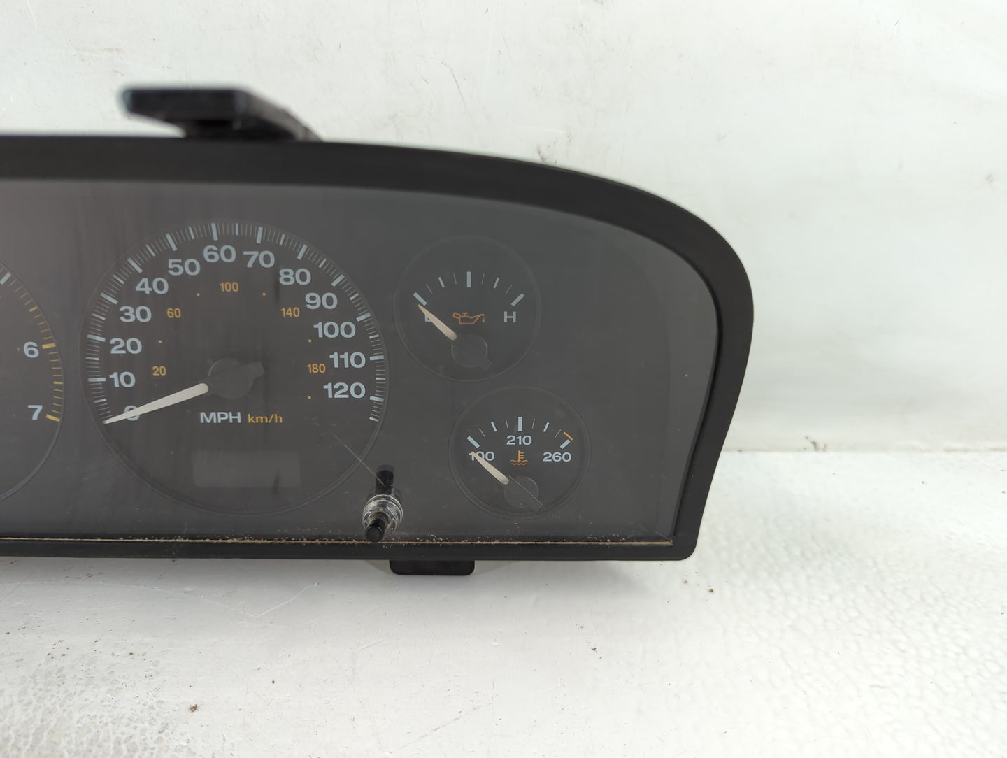 2002-2004 Jeep Grand Cherokee Instrument Cluster Speedometer Gauges Fits Fits 2002 2003 2004 OEM Used Auto Parts - Oemusedau