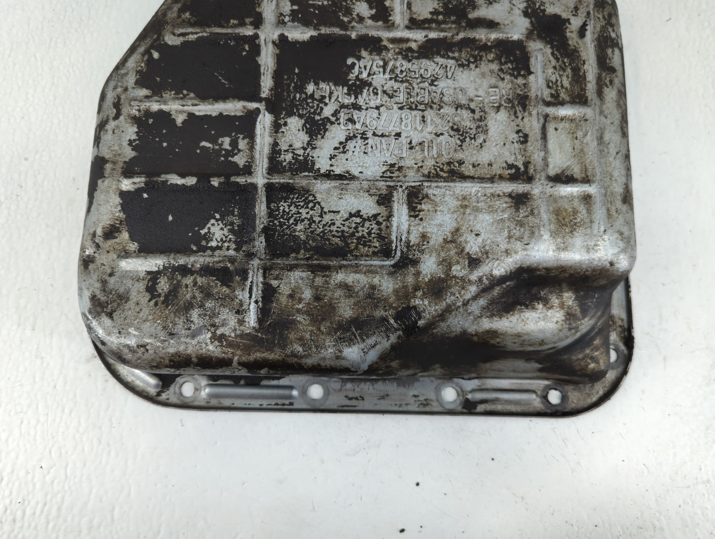 1999-2004 Jeep Grand Cherokee Engine Oil Pan P/N:52118779AD 4295875AC Fits Fits 1999 2000 2001 2002 2003 2004 OEM Used Auto 