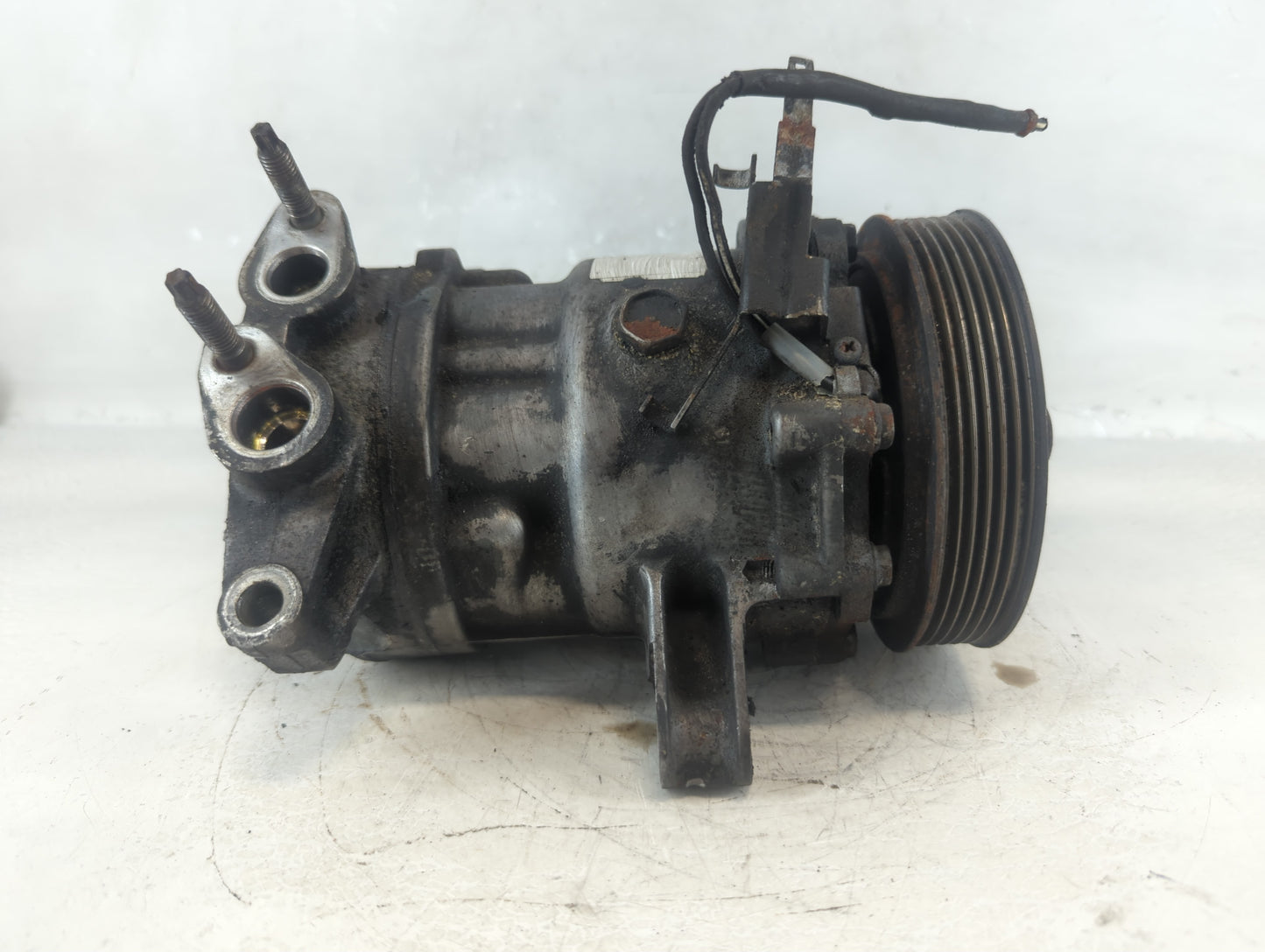 2002-2005 Jeep Liberty Air Conditioning A/c Ac Compressor Oem - Oemusedautoparts1.com