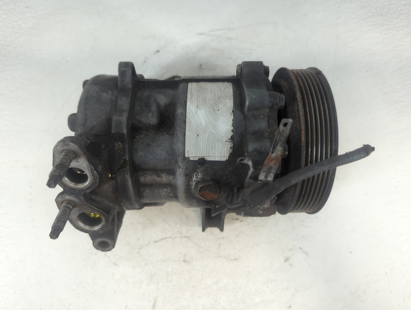 2002-2005 Jeep Liberty Air Conditioning A/c Ac Compressor Oem - Oemusedautoparts1.com