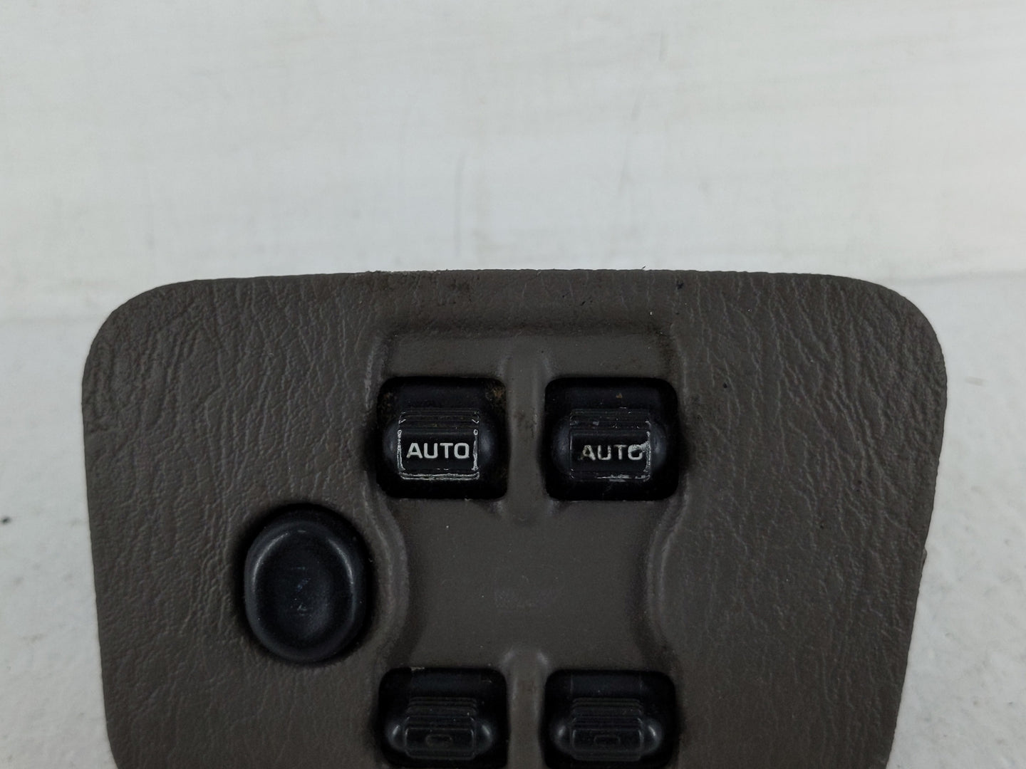 2004-2007 Jeep Liberty Master Power Window Switch Replacement Driver Side Left P/N:P5GP27WL8AH 39754D Fits OEM Used Auto Par