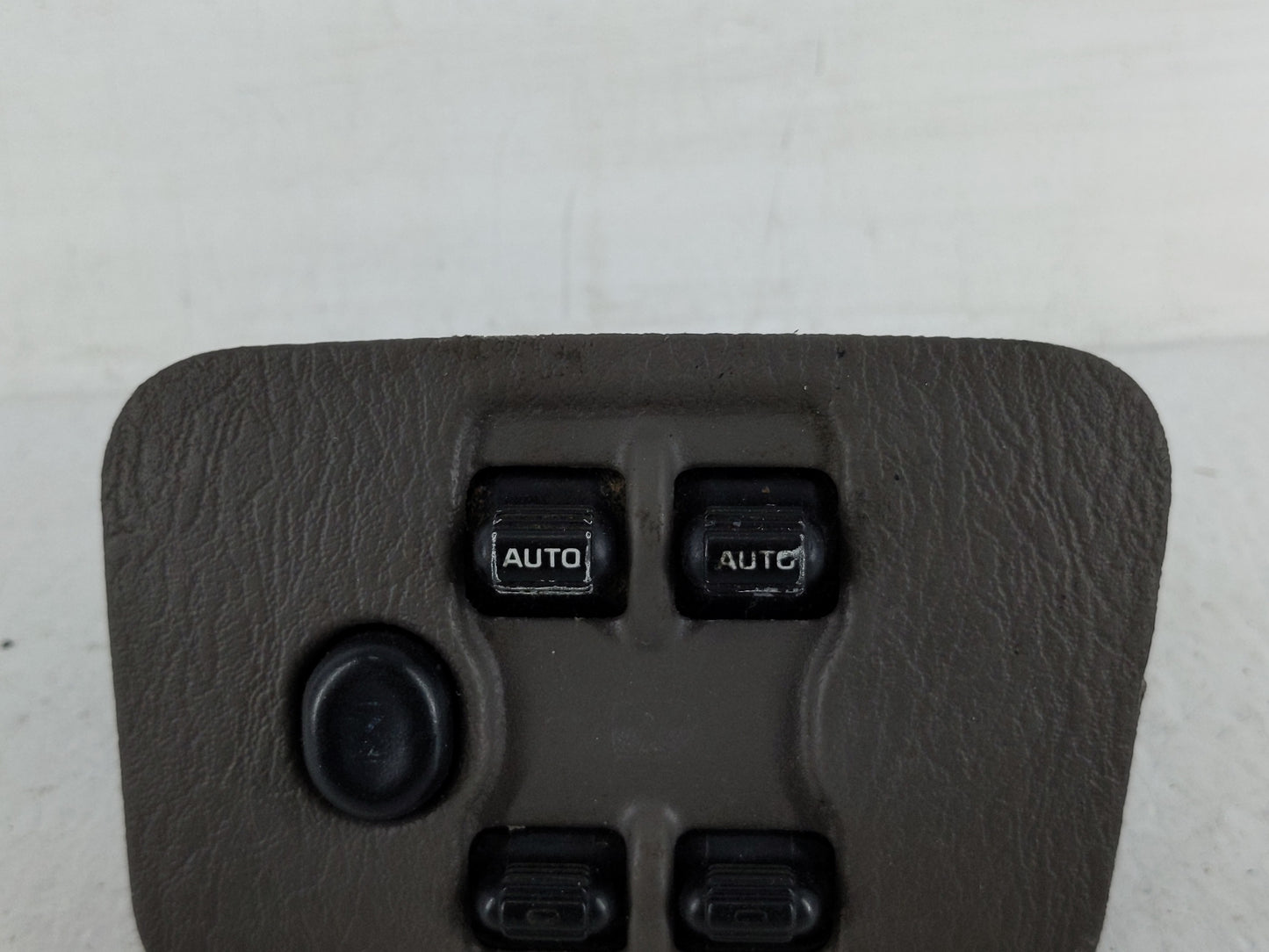 2004-2007 Jeep Liberty Master Power Window Switch Replacement Driver Side Left P/N:P5GP27WL8AH 39754D Fits OEM Used Auto Par