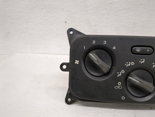 2004-2007 Jeep Liberty Climate Control Module Temperature AC/Heater Replacement P/N:P55037533AD Fits Fits 2004 2005 2006 2007 OEM Used Auto Parts