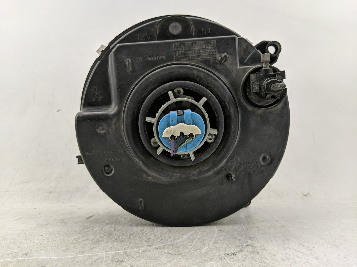2002-2004 Jeep Liberty Driver Left Oem Head Light Headlight Lamp - Oemusedautoparts1.com
