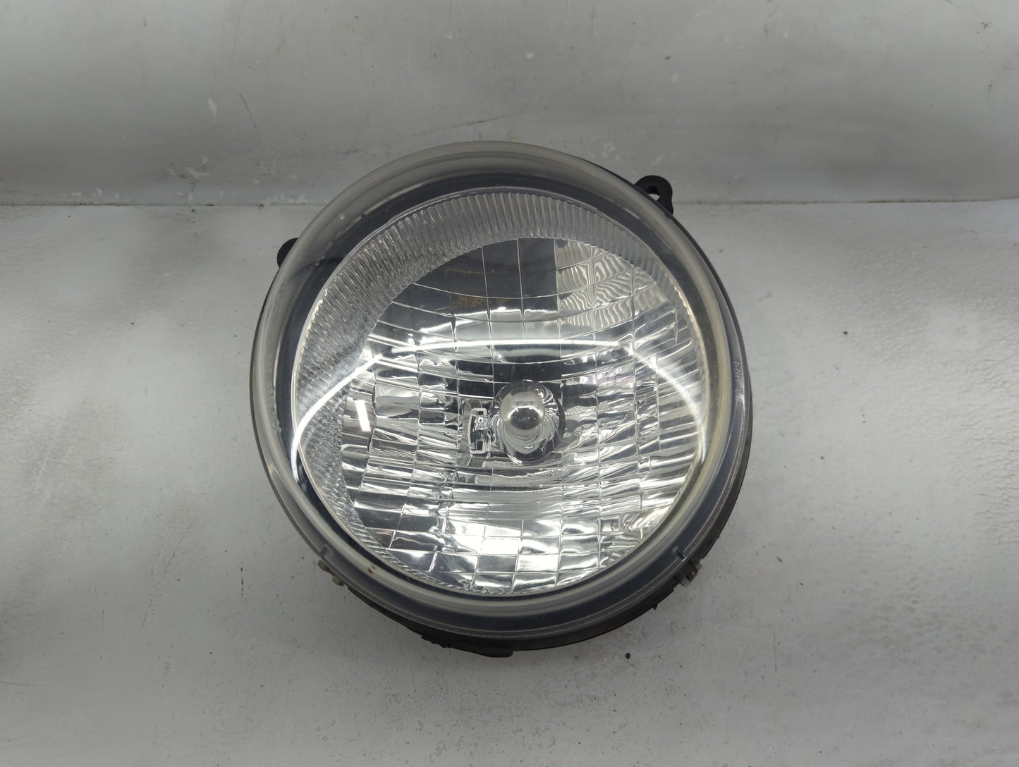 2002-2004 Jeep Liberty Driver Left Oem Head Light Headlight Lamp - Oemusedautoparts1.com