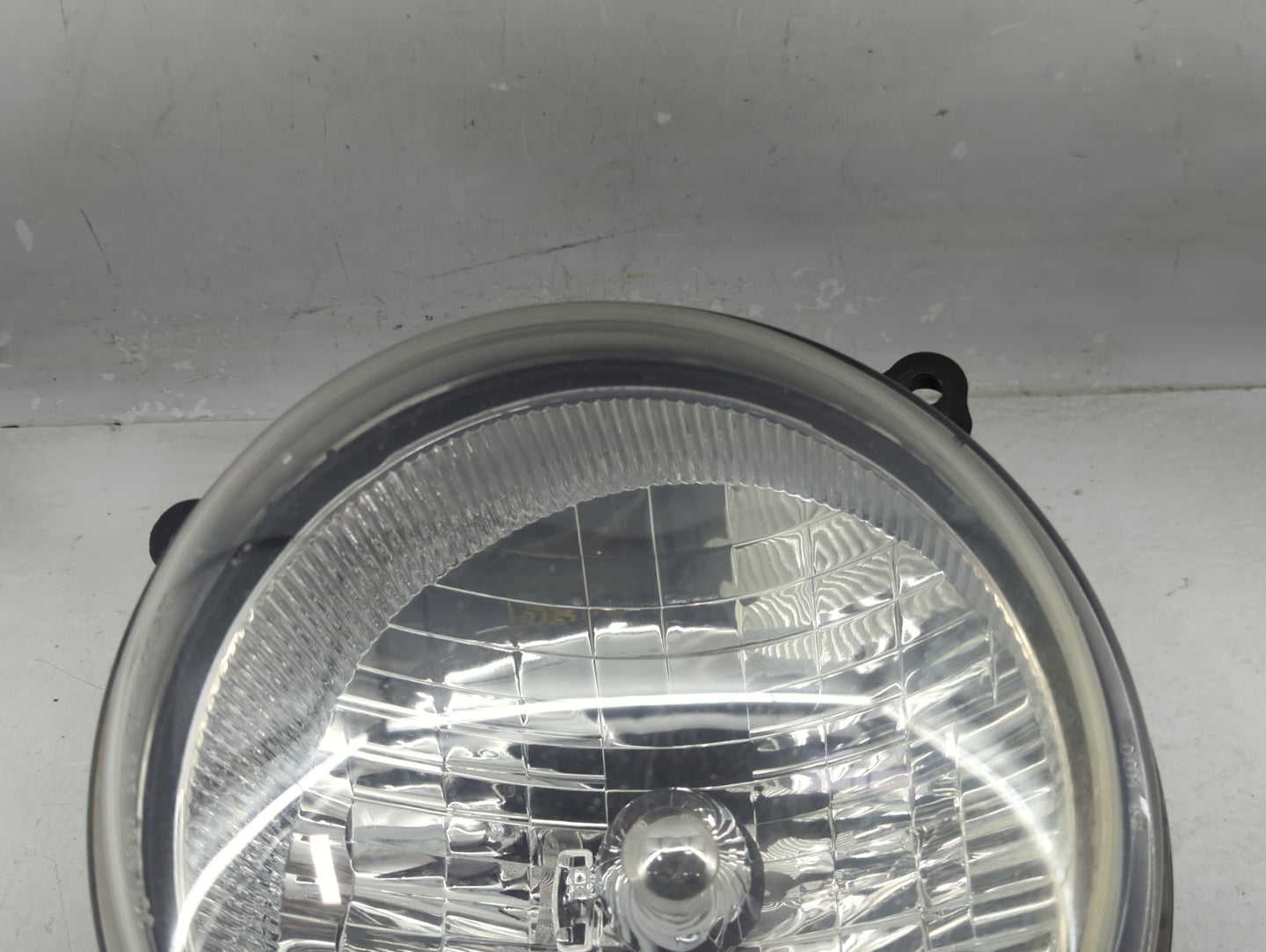 2002-2004 Jeep Liberty Driver Left Oem Head Light Headlight Lamp - Oemusedautoparts1.com