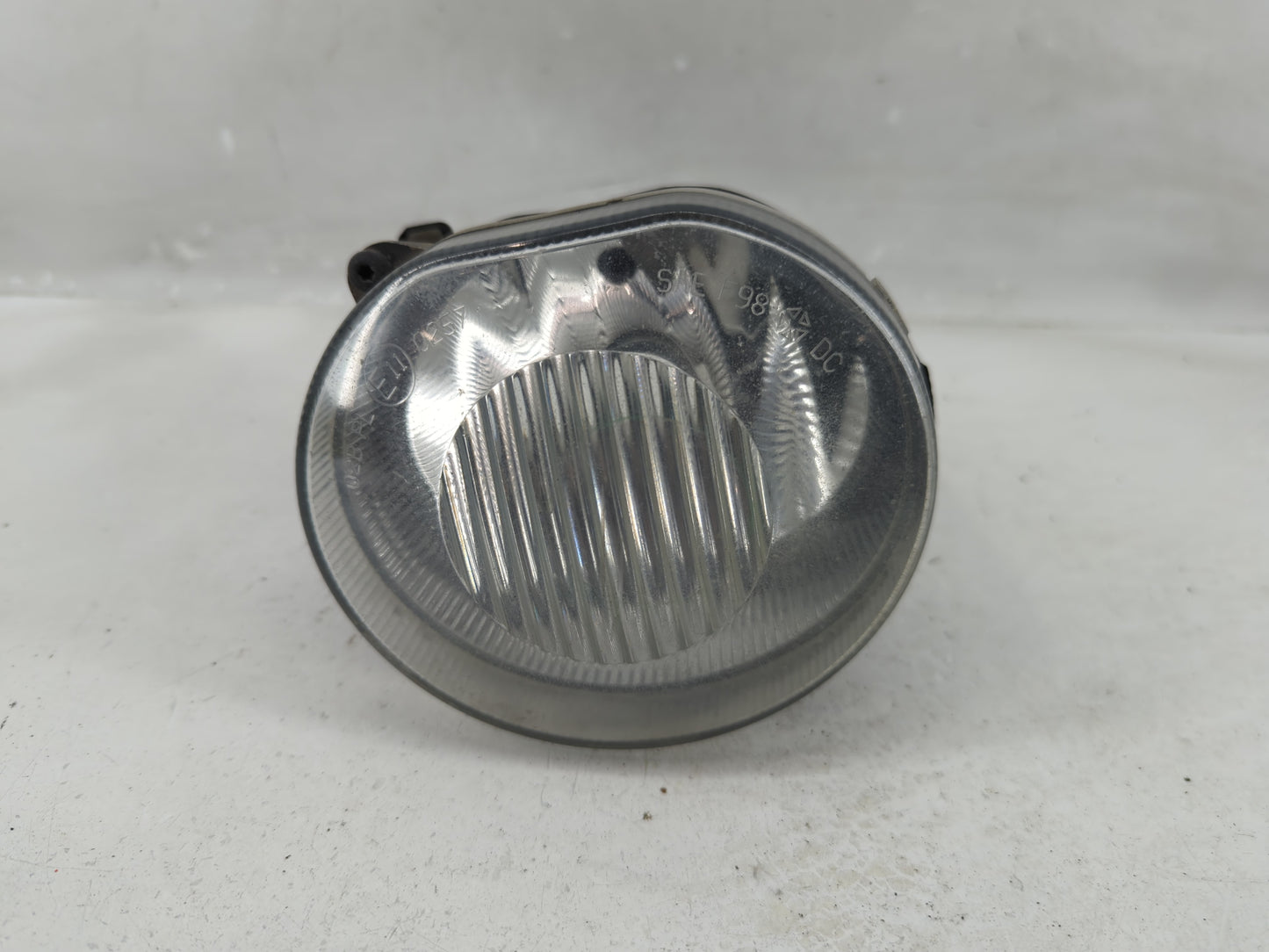 2002-2004 Jeep Liberty Driver Left Oem Front Light Lamp - Oemusedautoparts1.com