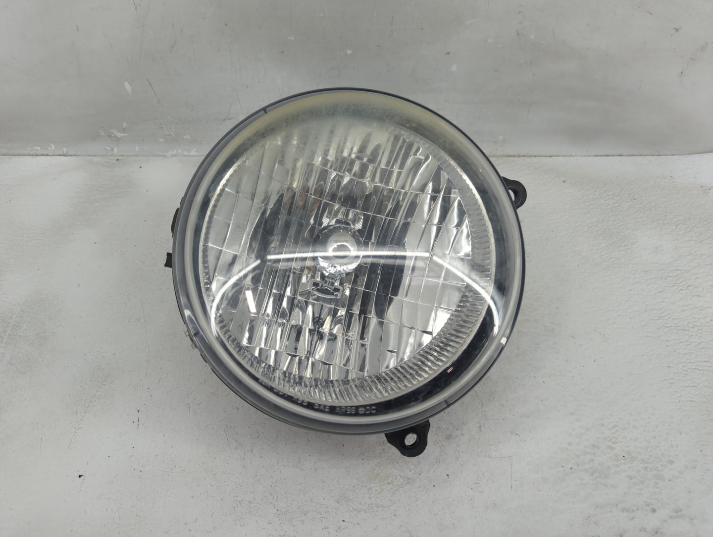 2004 Jeep Liberty Passenger Right Oem Fog Light Lamp - Oemusedautoparts1.com