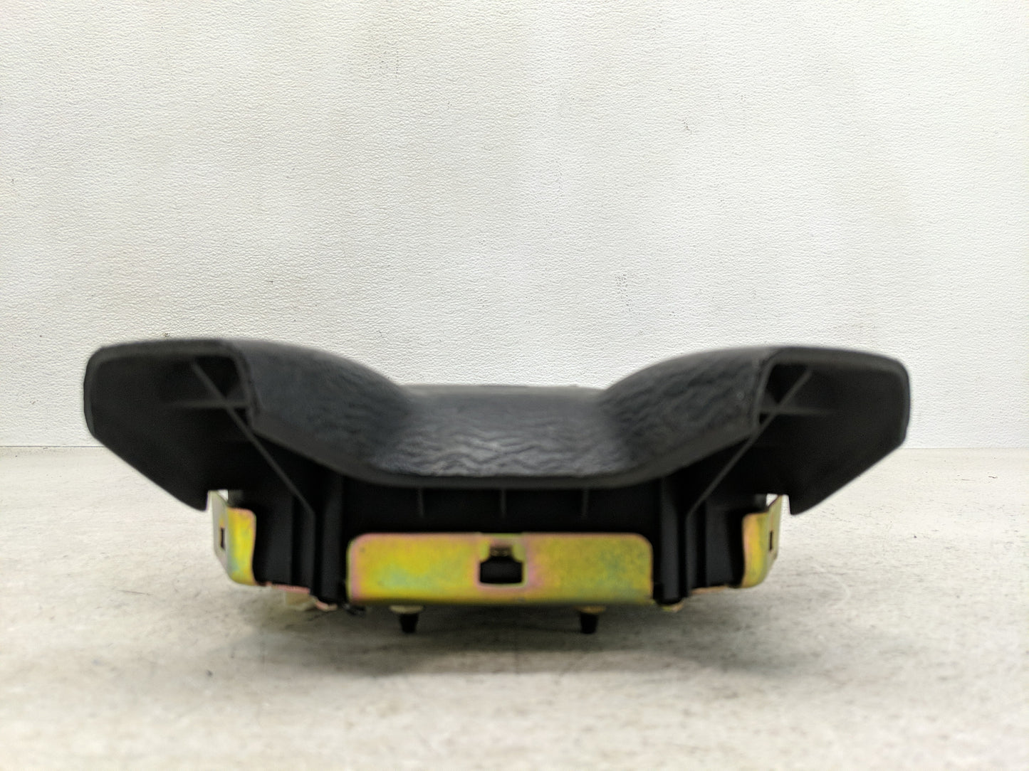 2004 Jeep Liberty Air Bag Driver Left Steering Wheel Mounted P/N:5JS061X9AC Fits OEM Used Auto Parts - Oemusedautoparts1.com