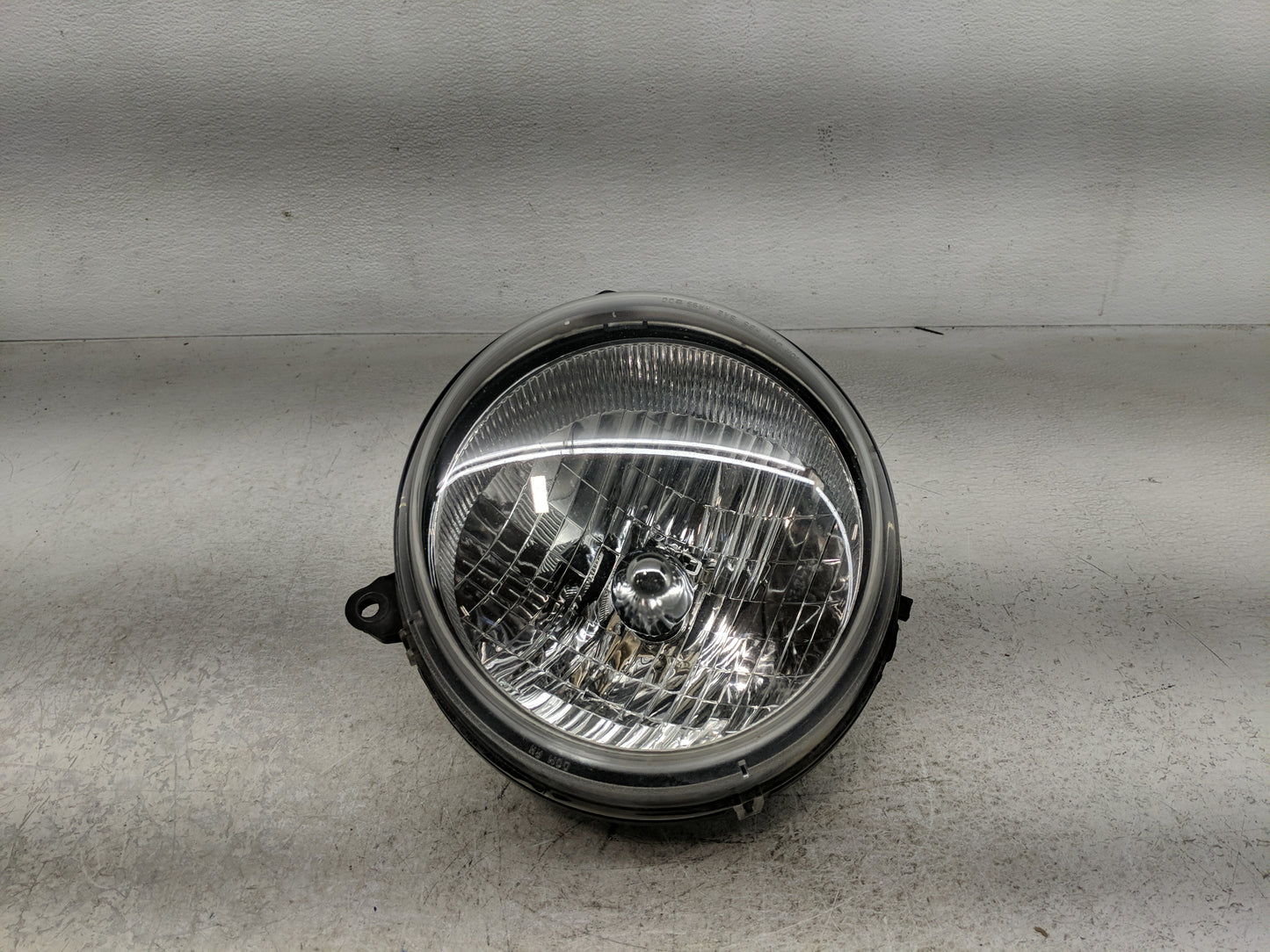 2004 Jeep Liberty Passenger Right Oem Fog Light Lamp - Oemusedautoparts1.com