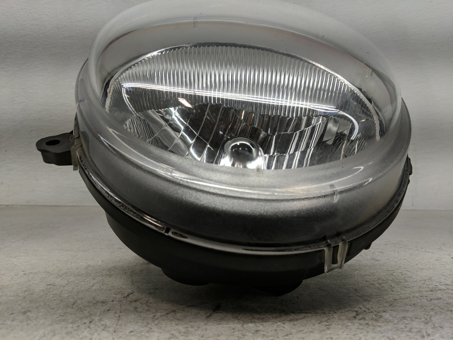 2004 Jeep Liberty Passenger Right Oem Fog Light Lamp - Oemusedautoparts1.com