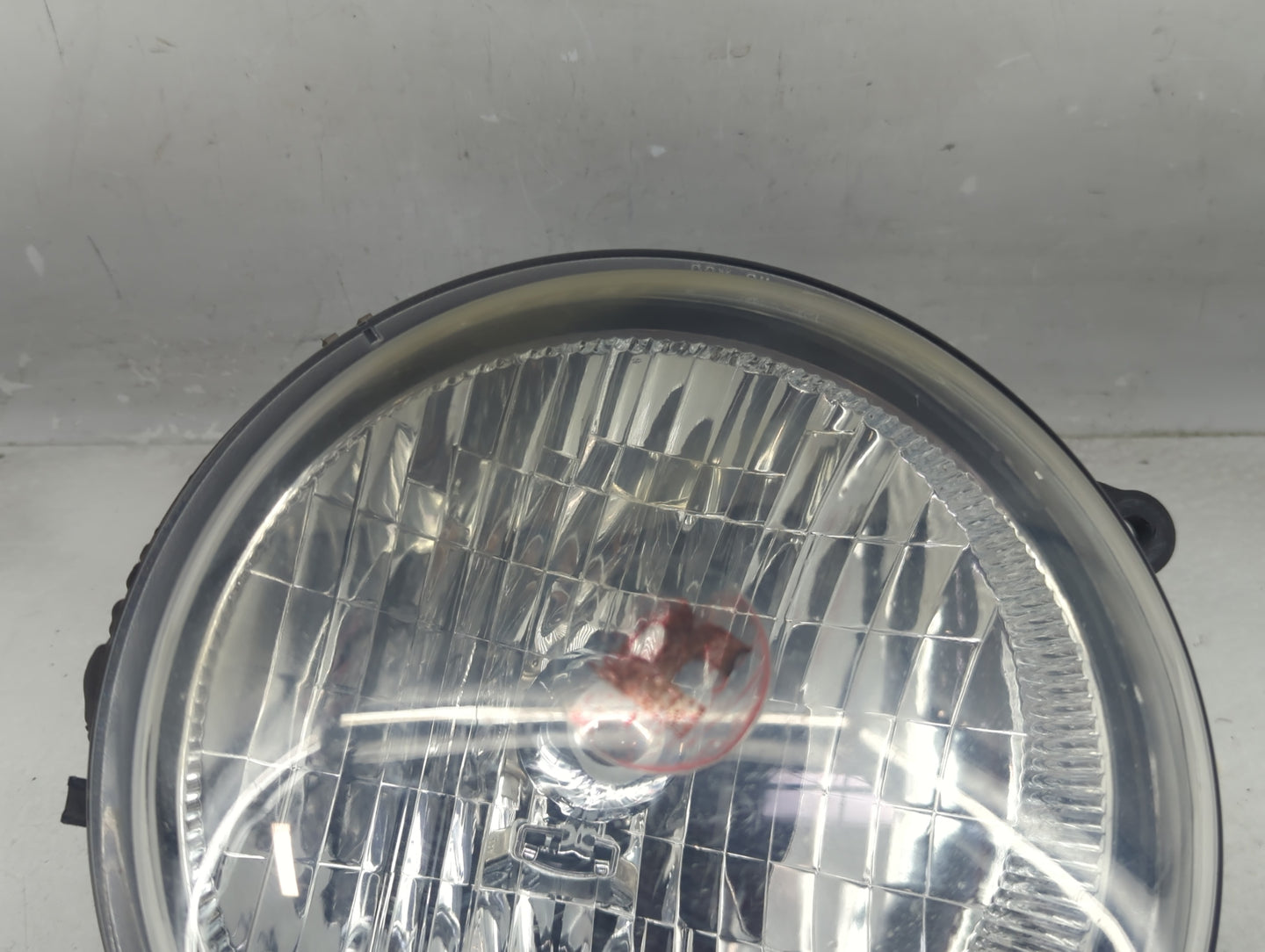 2004 Jeep Liberty Passenger Right Oem Fog Light Lamp - Oemusedautoparts1.com