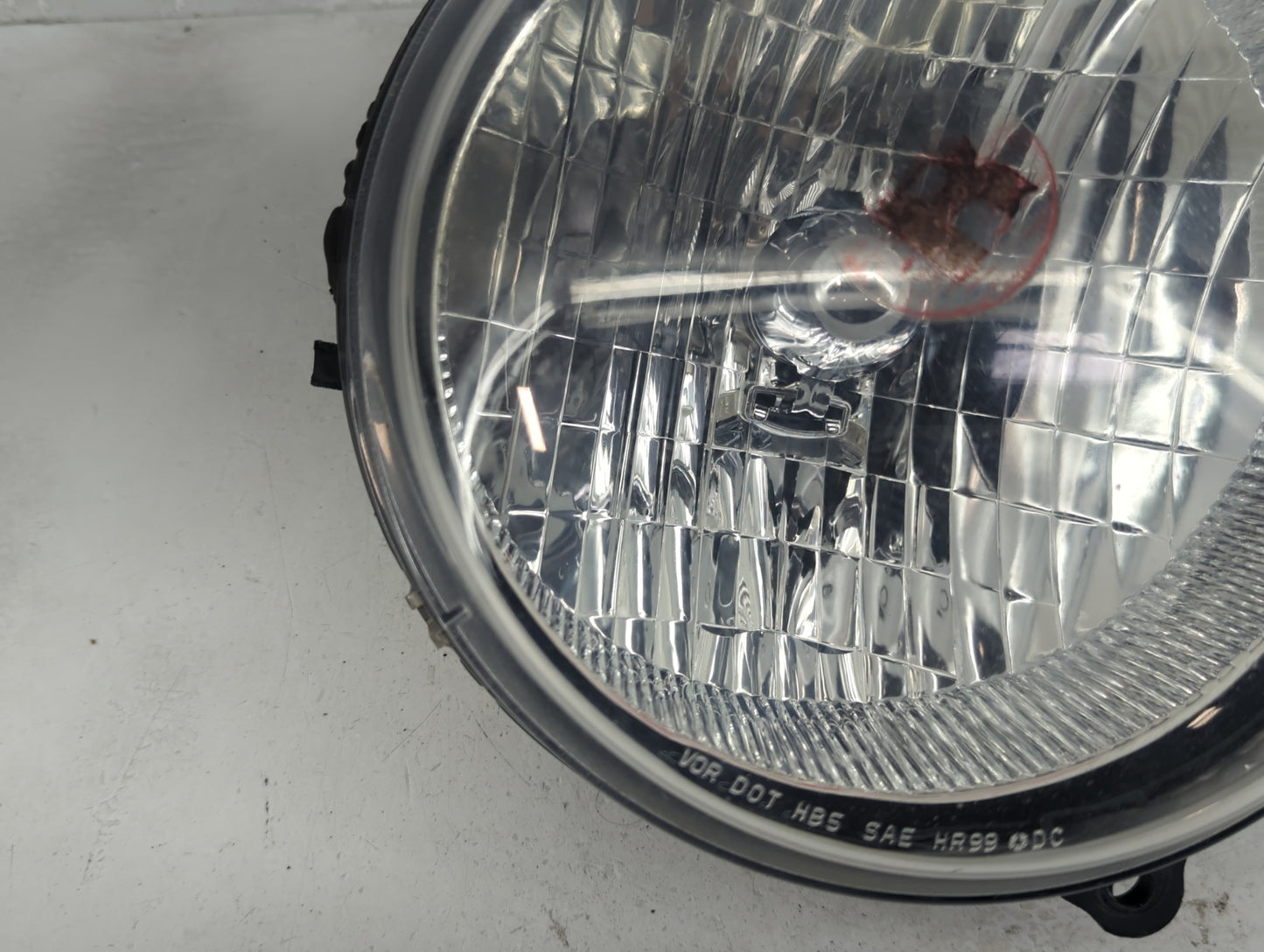 2004 Jeep Liberty Passenger Right Oem Fog Light Lamp - Oemusedautoparts1.com