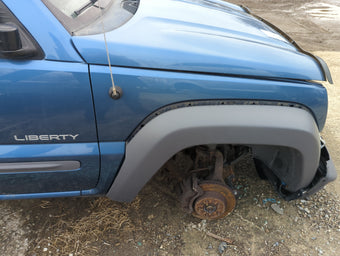 compare product 2002-2004 Jeep Liberty Passenger Fender 1360406