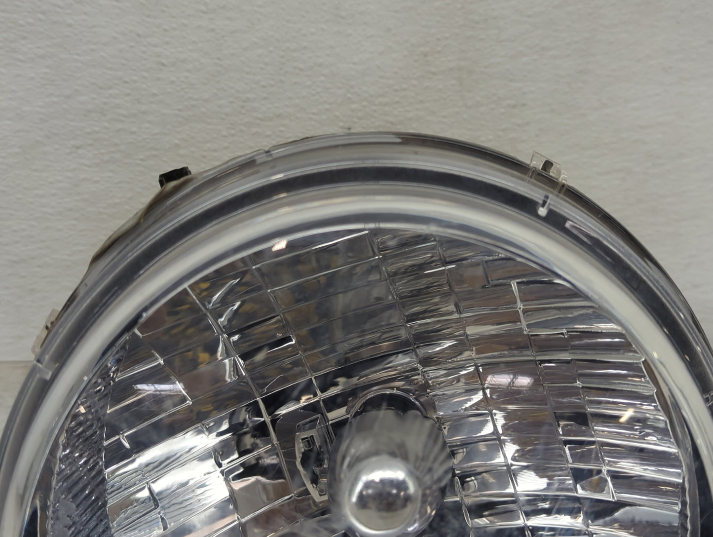 2002-2004 Jeep Liberty Passenger Right Oem Head Light Headlight Lamp - Oemusedautoparts1.com