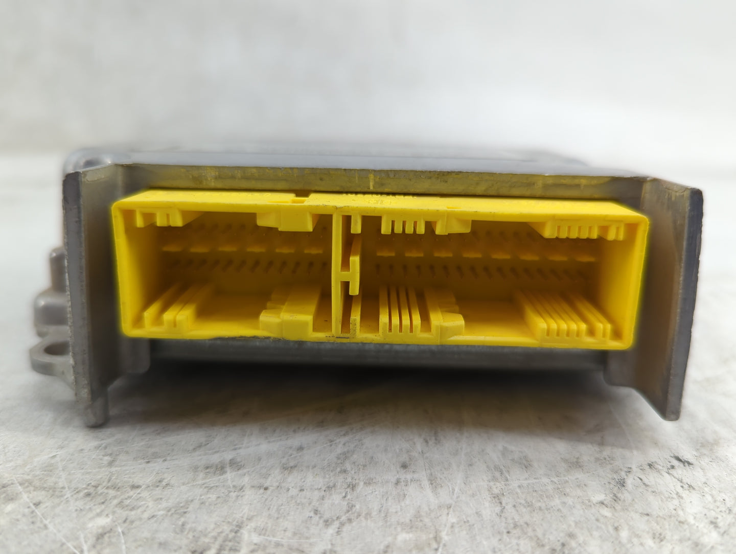 Jeep Liberty Safety Restraint Srs Airbag Control Module - Oemusedautoparts1.com