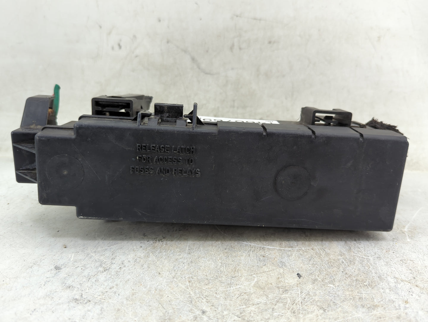 2002-2004 Jeep Liberty Fusebox Fuse Box Panel Relay Module P/N:56010441AF Fits Fits 2002 2003 2004 OEM Used Auto Parts - Oem