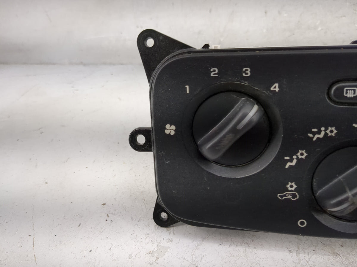 2004-2007 Jeep Liberty Climate Control Module Temperature AC/Heater Replacement P/N:P55037533AD Fits Fits 2004 2005 2006 200