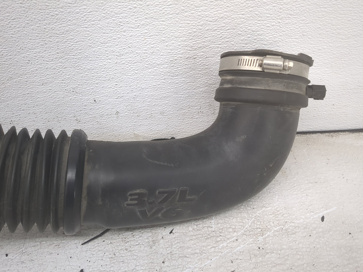 2004-2007 Jeep Liberty Air Cleaner Intake-duct Hose Tube 1500401 - Oemusedautoparts1.com